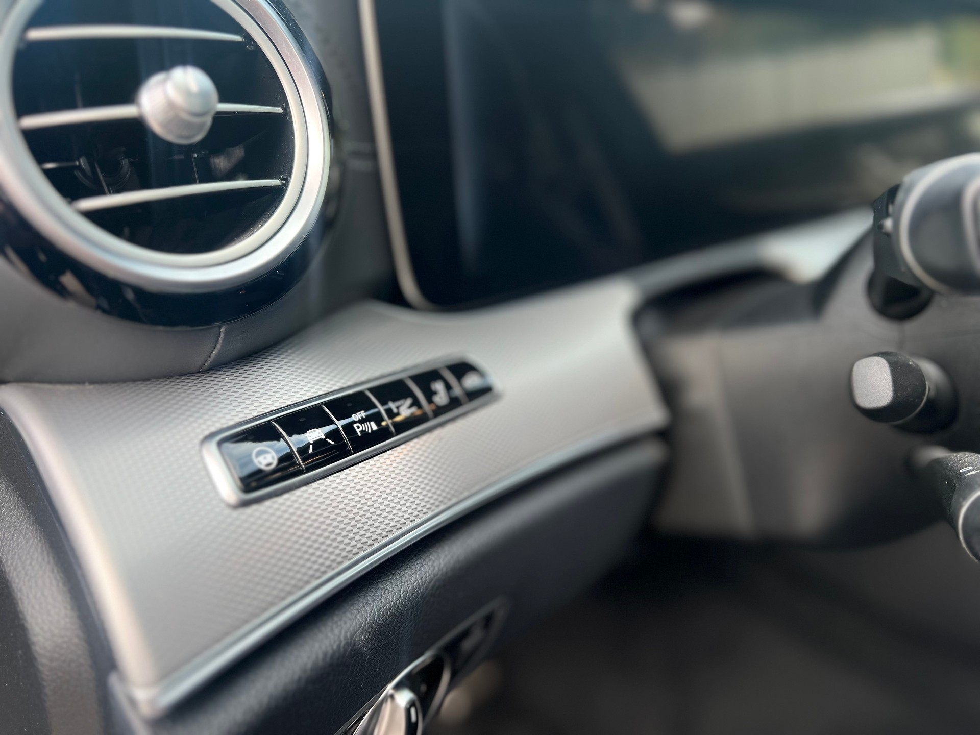 MERCEDES-BENZ E 63 AMG S 4 Matic 9G-Tronic-image-17