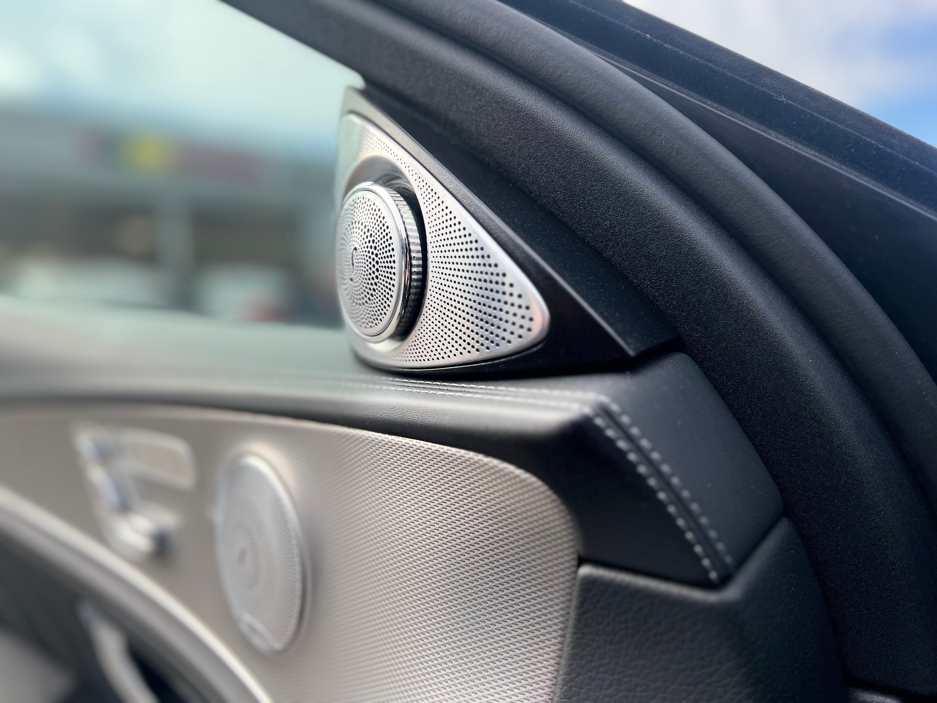 MERCEDES-BENZ E 63 AMG S 4 Matic 9G-Tronic-image-19