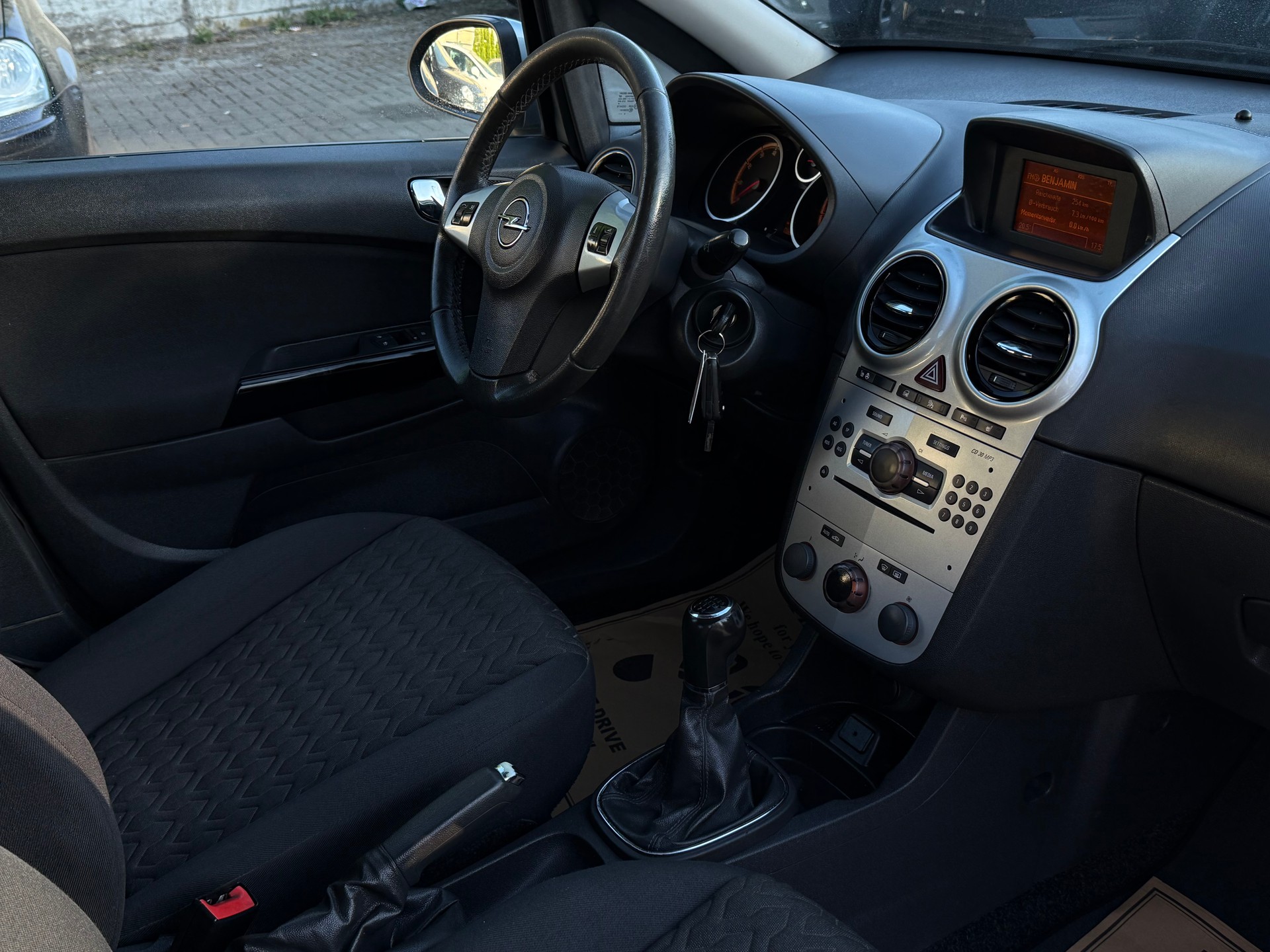 OPEL Corsa 1.4 TP Final Edition-image-12