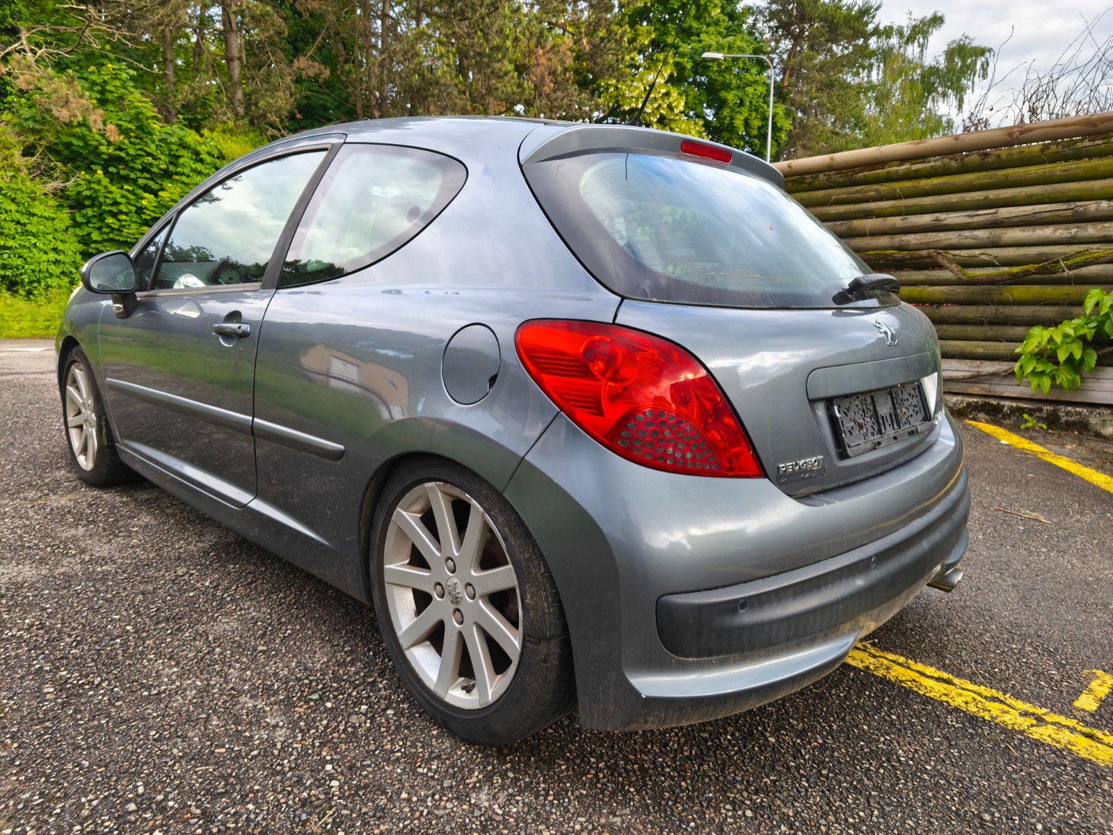PEUGEOT 207 1.6 16V Turbo XSI-image-5