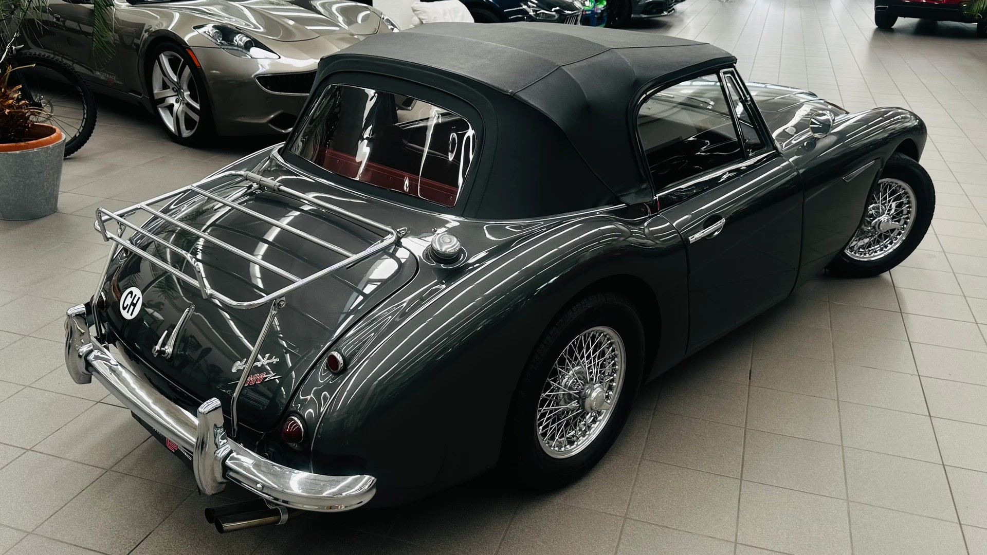 AUSTIN-HEALEY BJ8-image-1