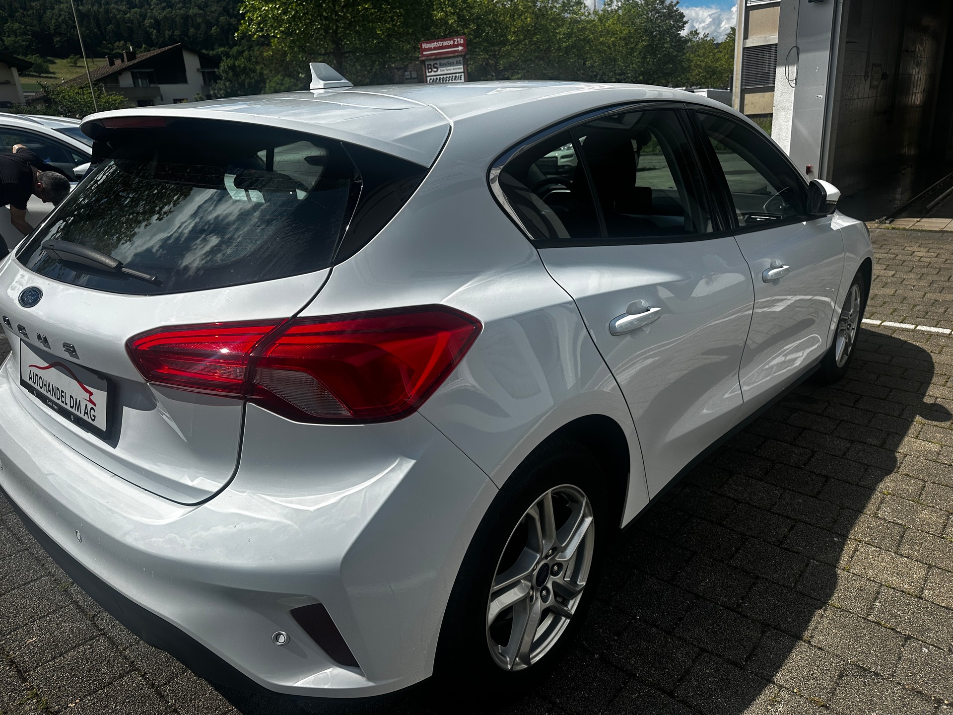 FORD Focus 1.5 TDCi Cool Connect Automatic-image-4