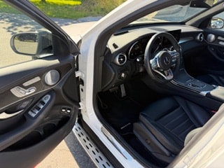 MERCEDES-BENZ GLC 300 AMG Line 4Matic 9G-Tronic-image-7