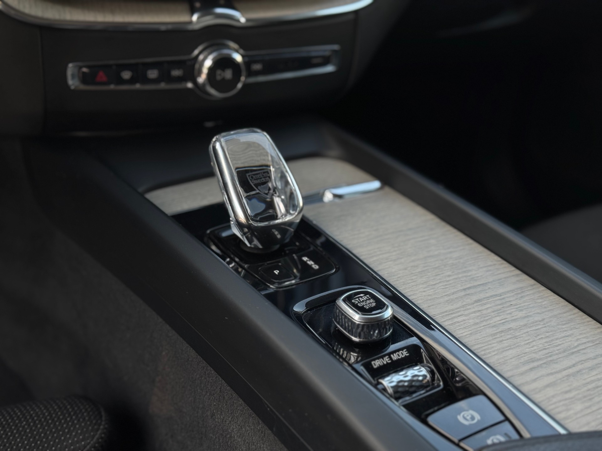 VOLVO XC60 B5 Benzin Mild Hybrid AWD Inscription Geartronic-image-10