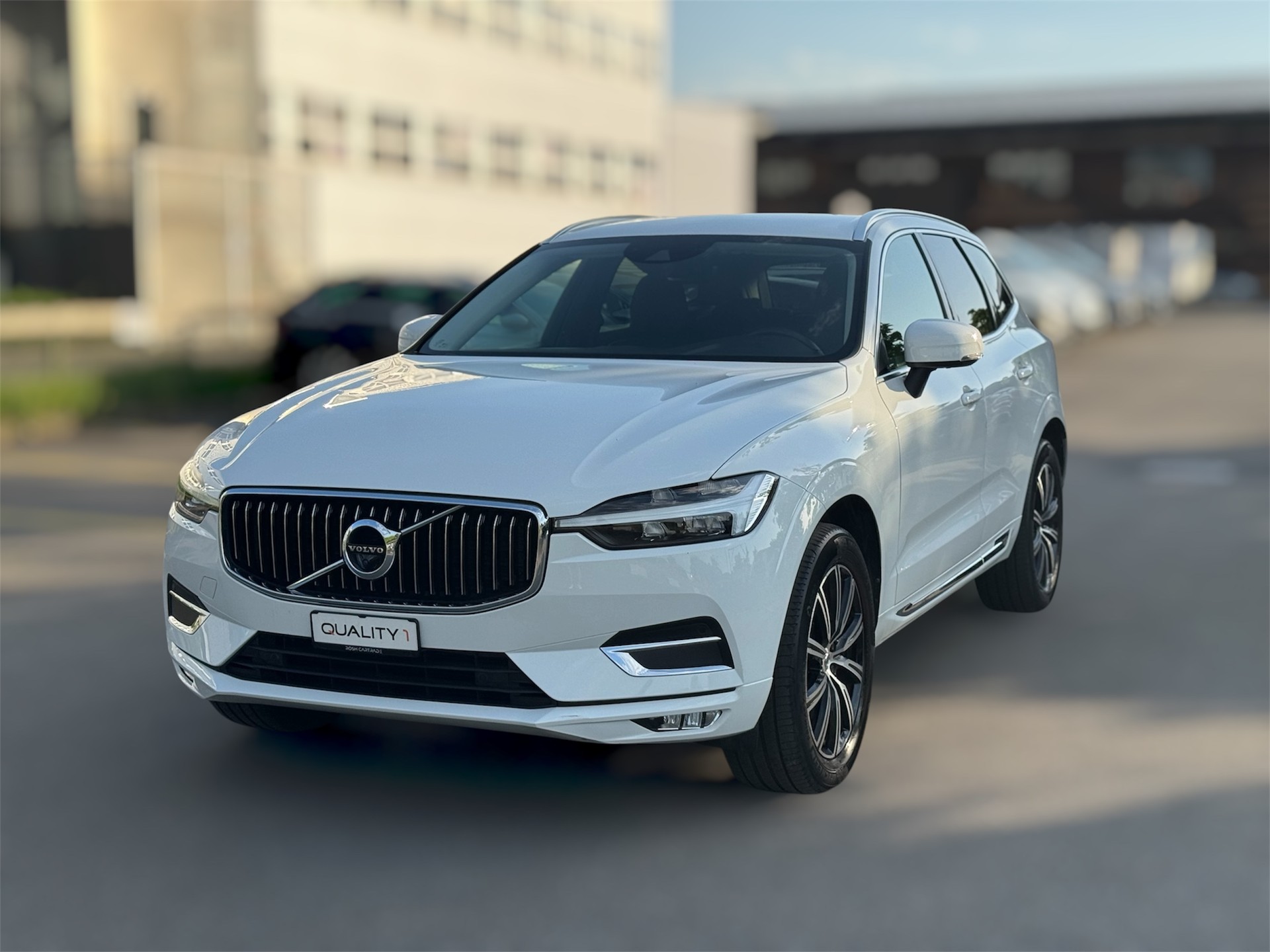 VOLVO XC60 B5 Benzin Mild Hybrid AWD Inscription Geartronic-image-7