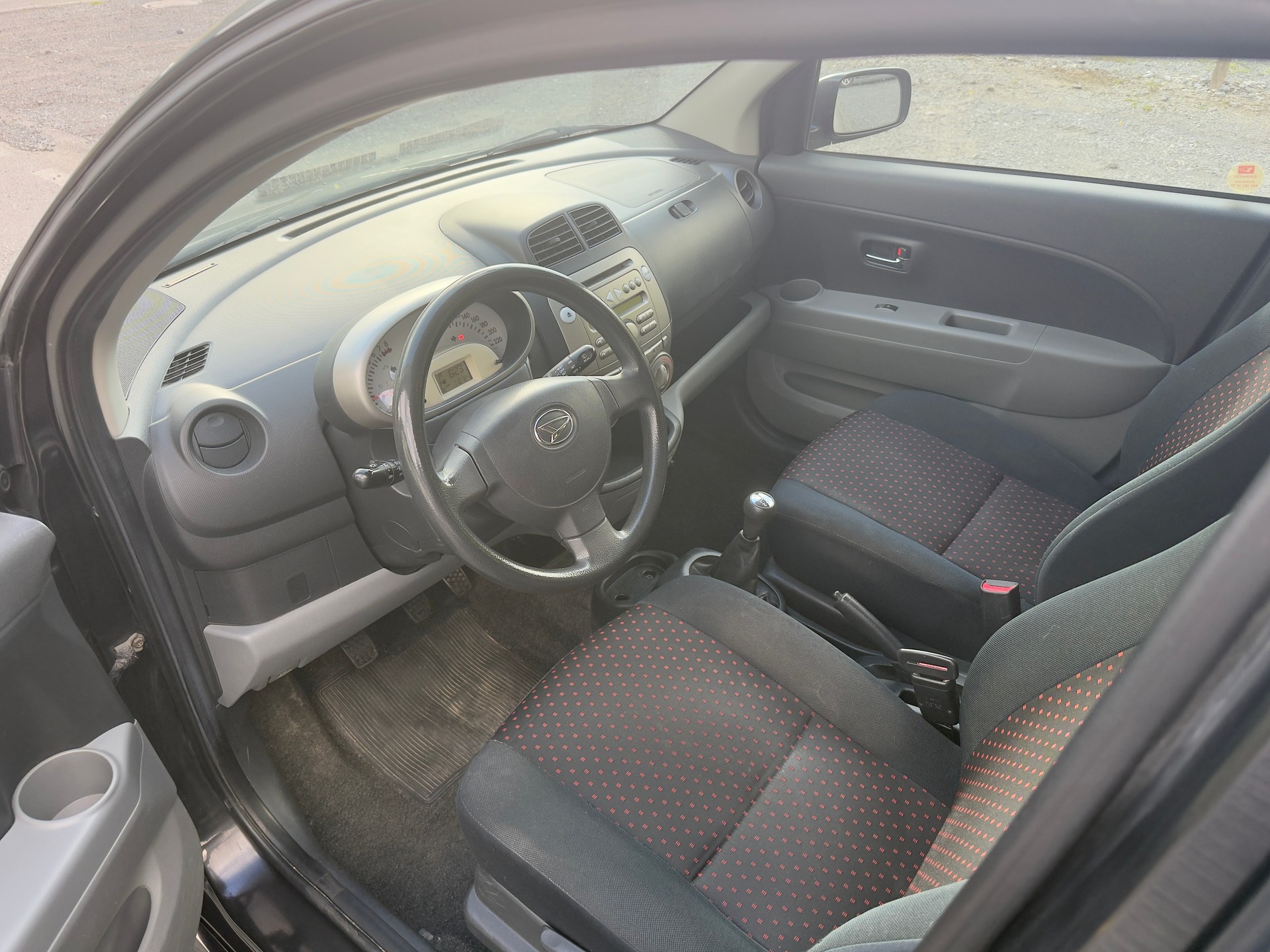 DAIHATSU Sirion 1.3 S eco-4WD-image-6