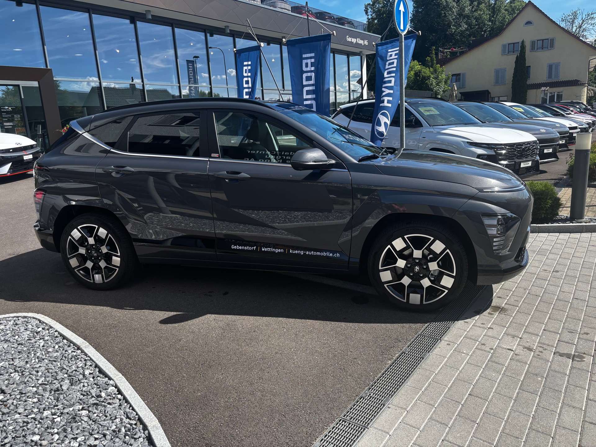 HYUNDAI Kona EV 65.4 kWh Vertex-showroom-element-3