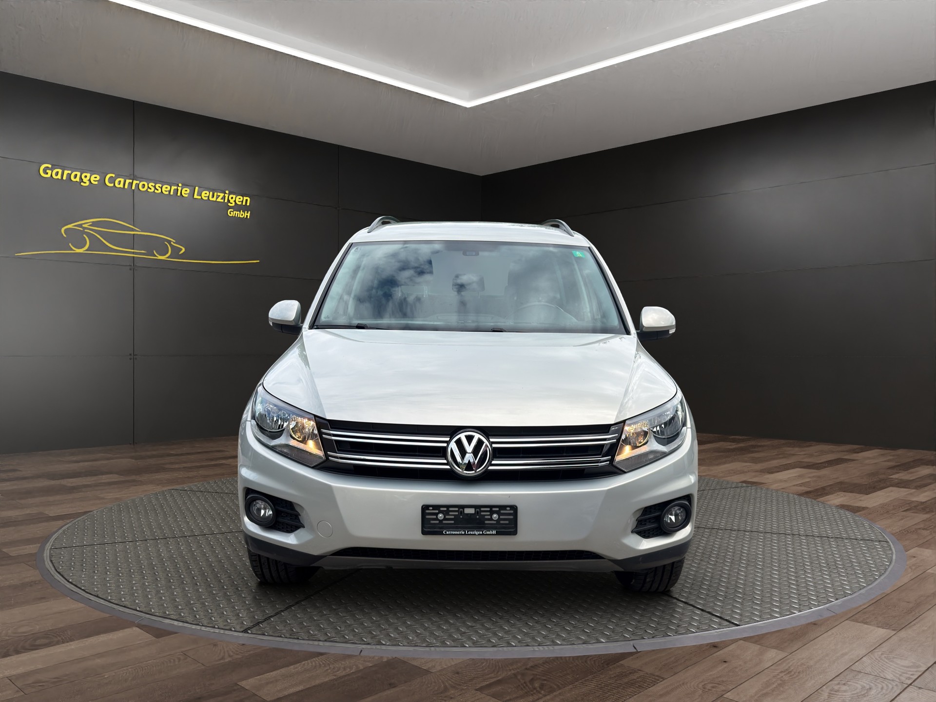 VW Tiguan 2.0 TDI BlueMotion Track&Field 4Motion DSG-image-2