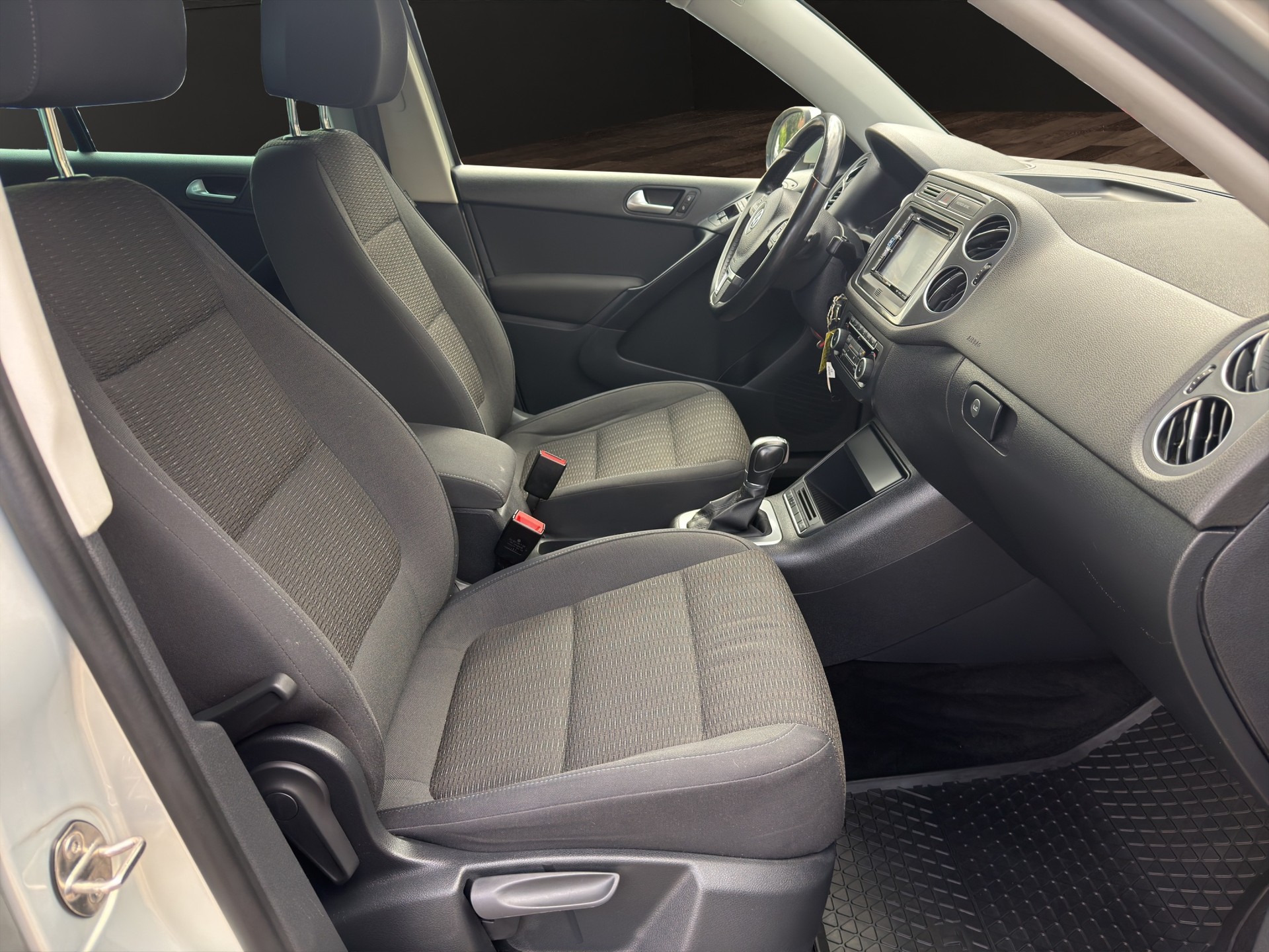VW Tiguan 2.0 TDI BlueMotion Track&Field 4Motion DSG-image-12