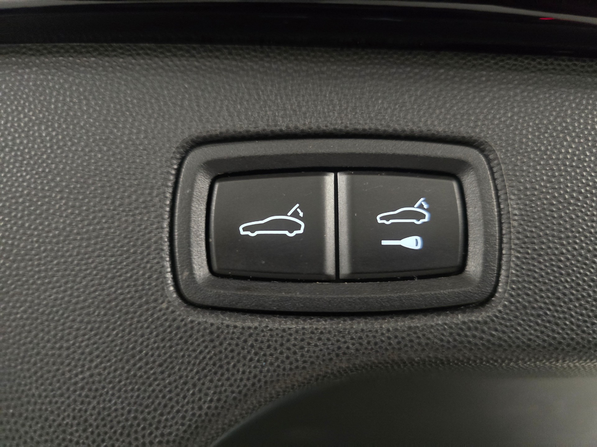 PORSCHE Macan 4 100kWh-image-26