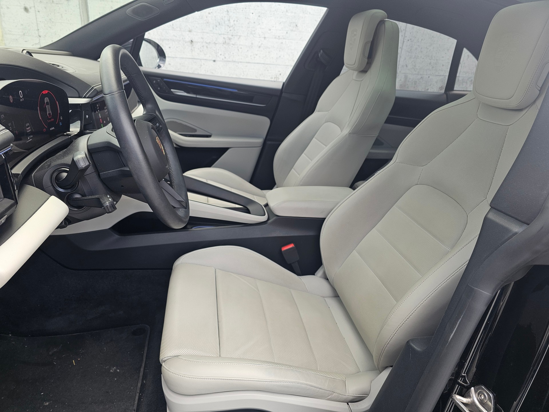PORSCHE Macan 4 100kWh-image-9
