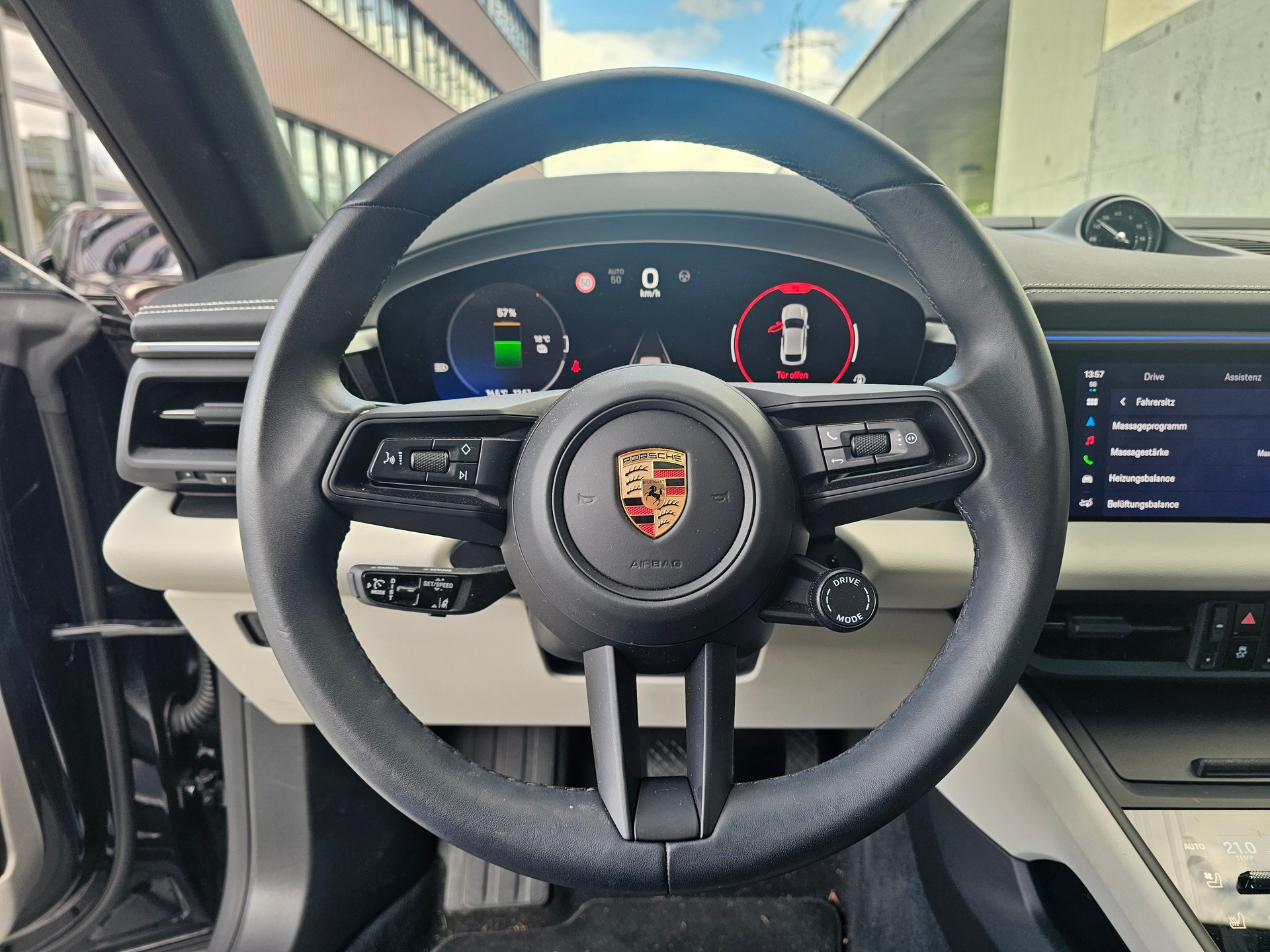 PORSCHE Macan 4 100kWh-image-6