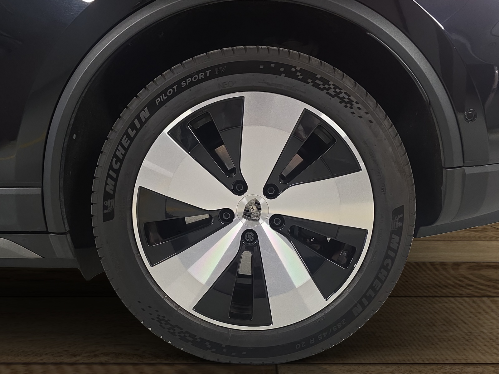 PORSCHE Macan 4 100kWh-image-28