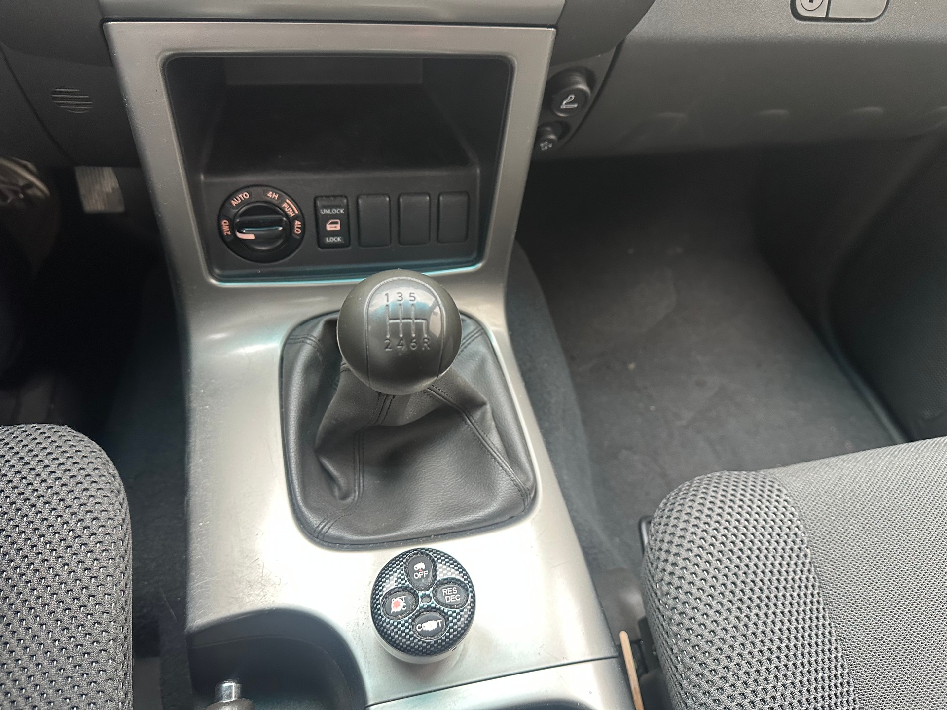 NISSAN Pathfinder 2.5 dCi XE-image-13