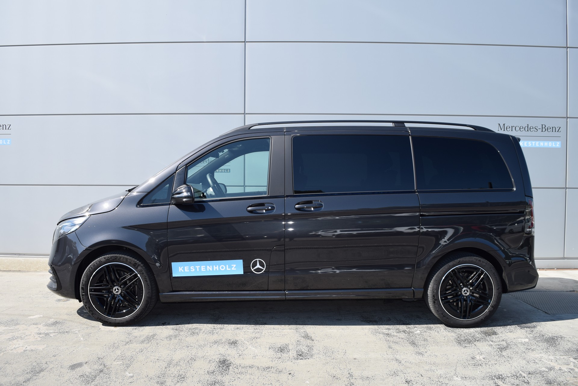 MERCEDES-BENZ V 300 d Avantgarde kompakt 4Matic 9G-Tronic-showroom-element-2