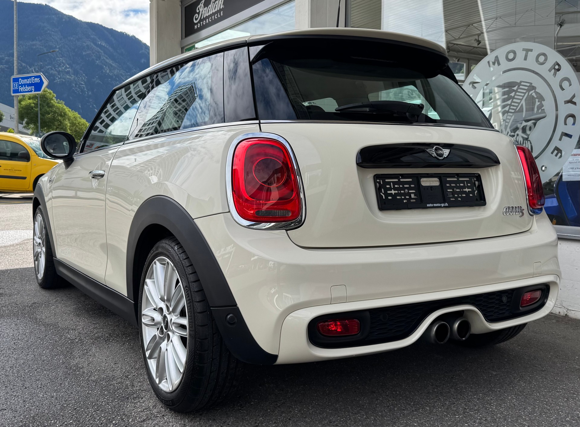 MINI Cooper S-image-3