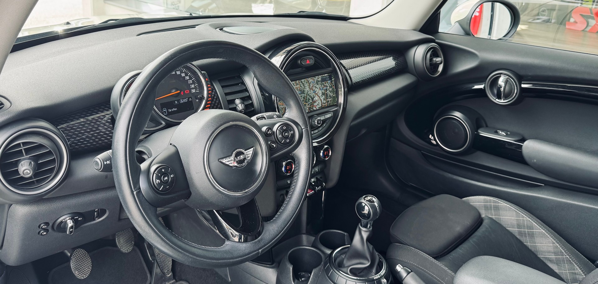 MINI Cooper S-image-6