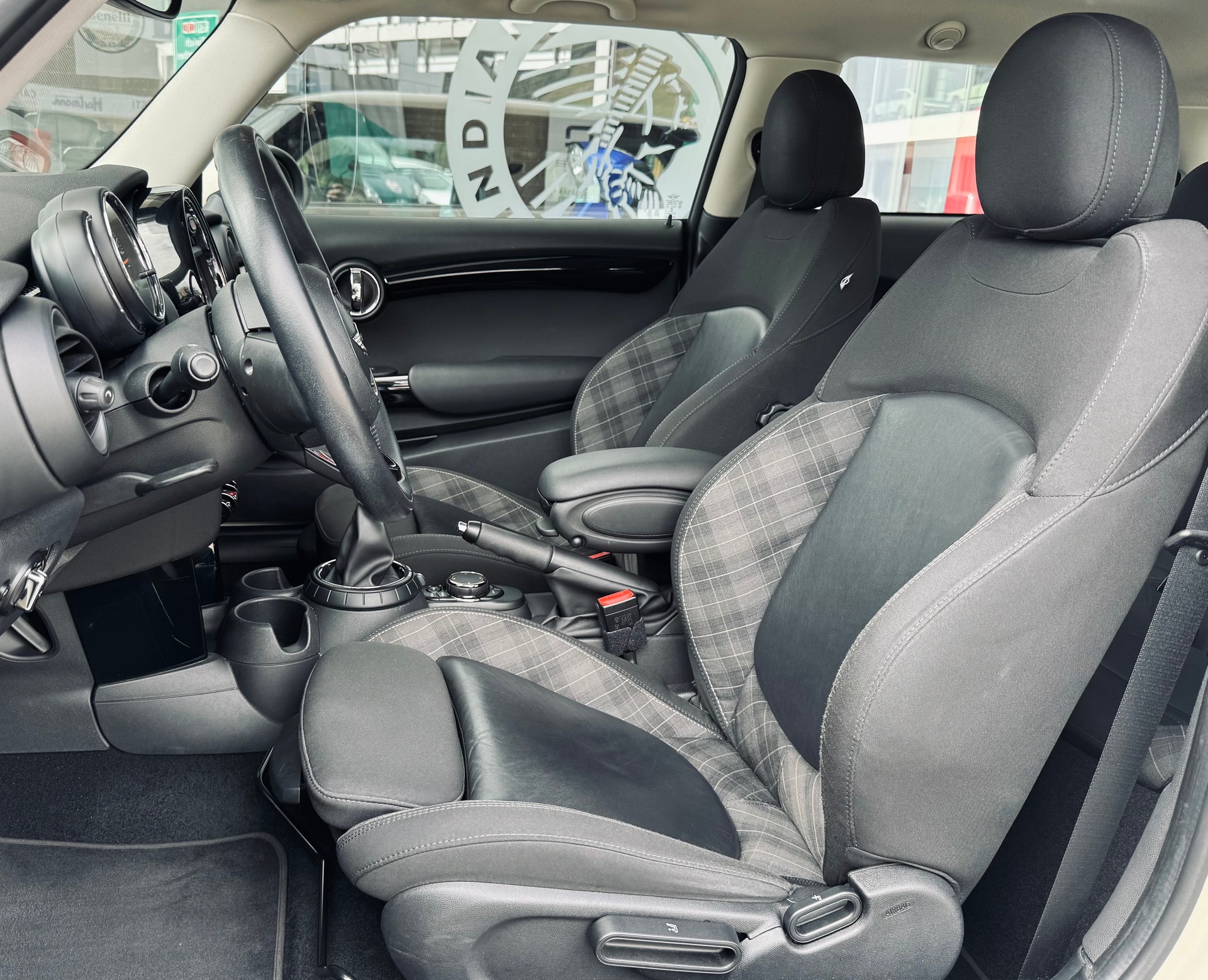 MINI Cooper S-image-7