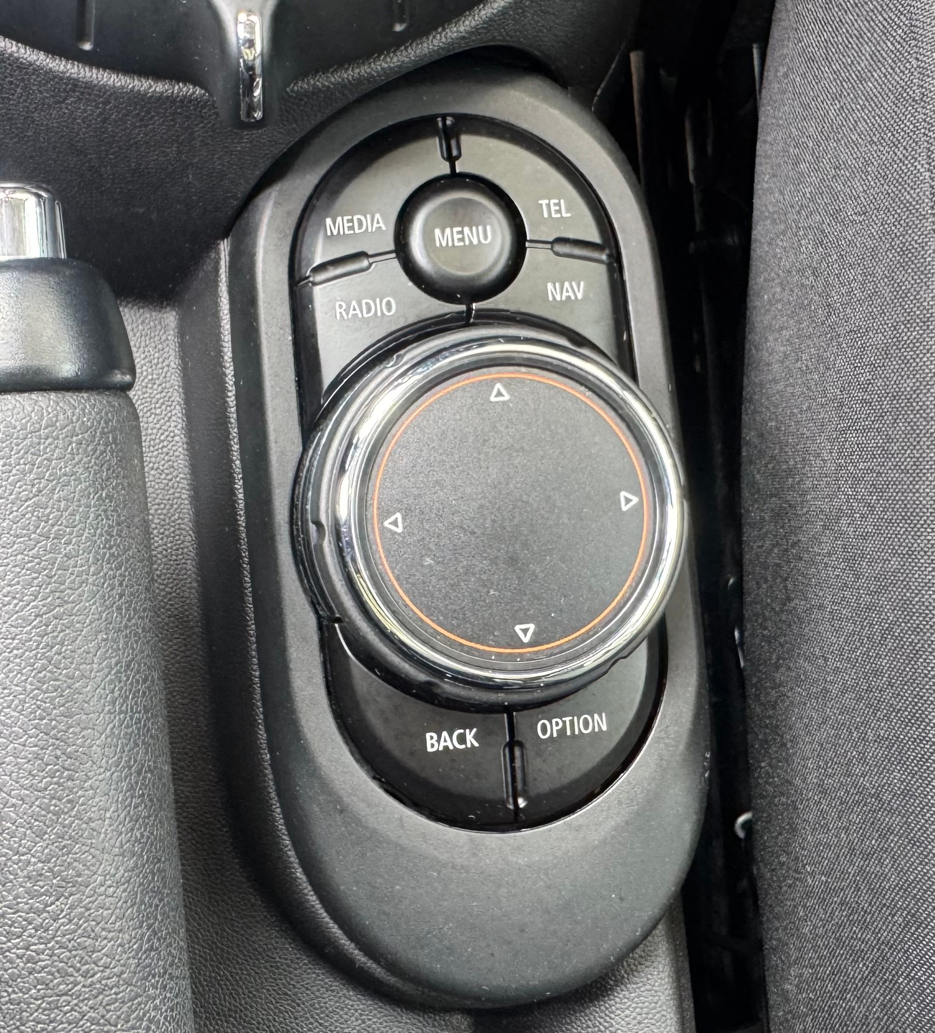 MINI Cooper S-image-16