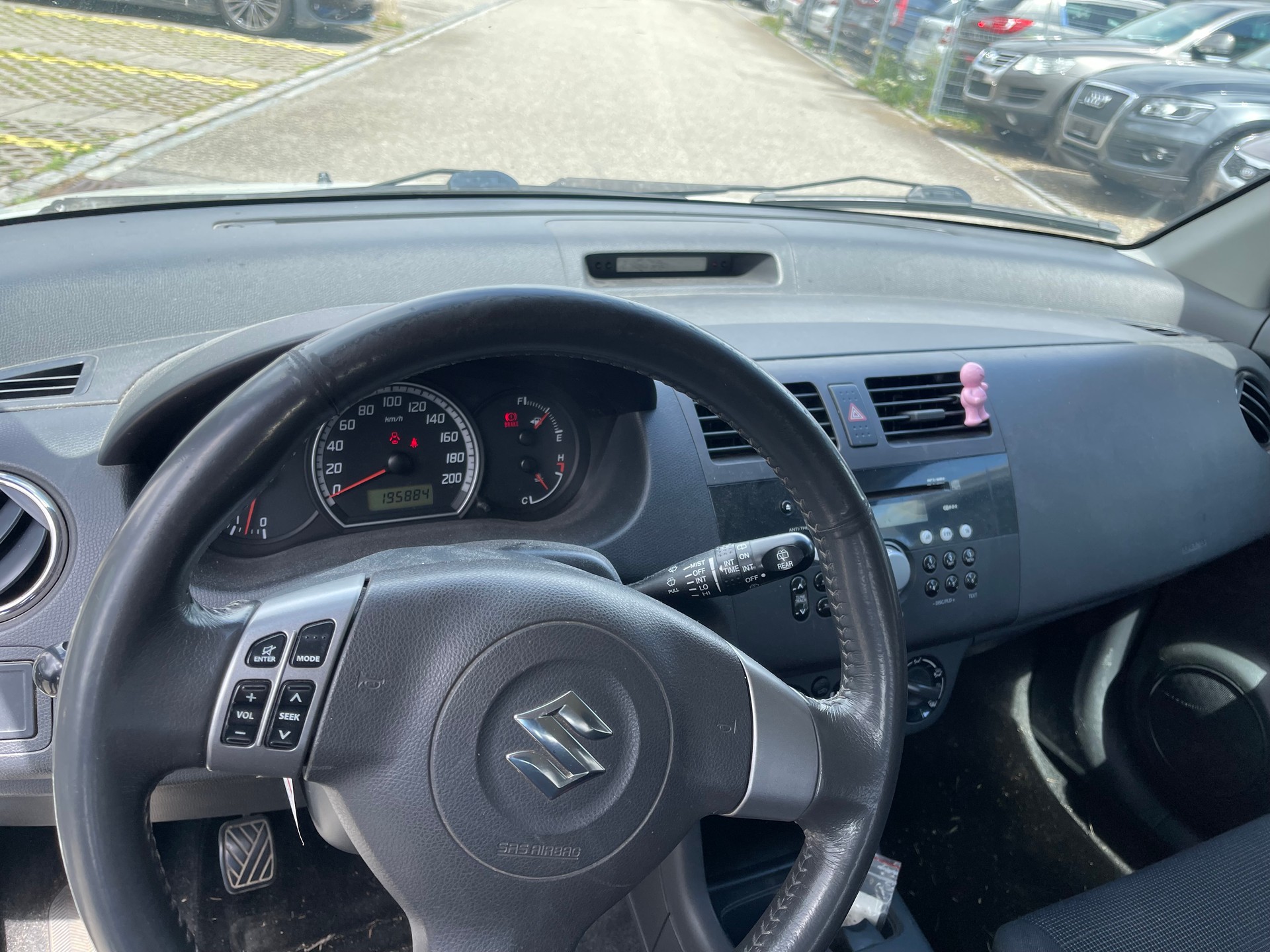 SUZUKI Swift 1.3i 16V GL Top 4x4-image-10