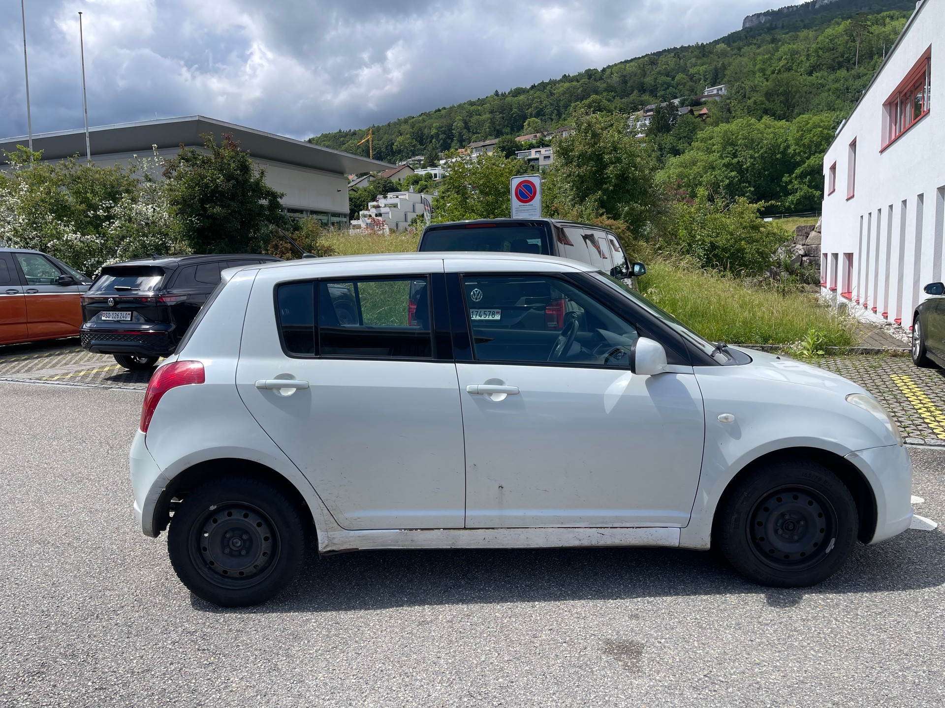 SUZUKI Swift 1.3i 16V GL Top 4x4-image-6