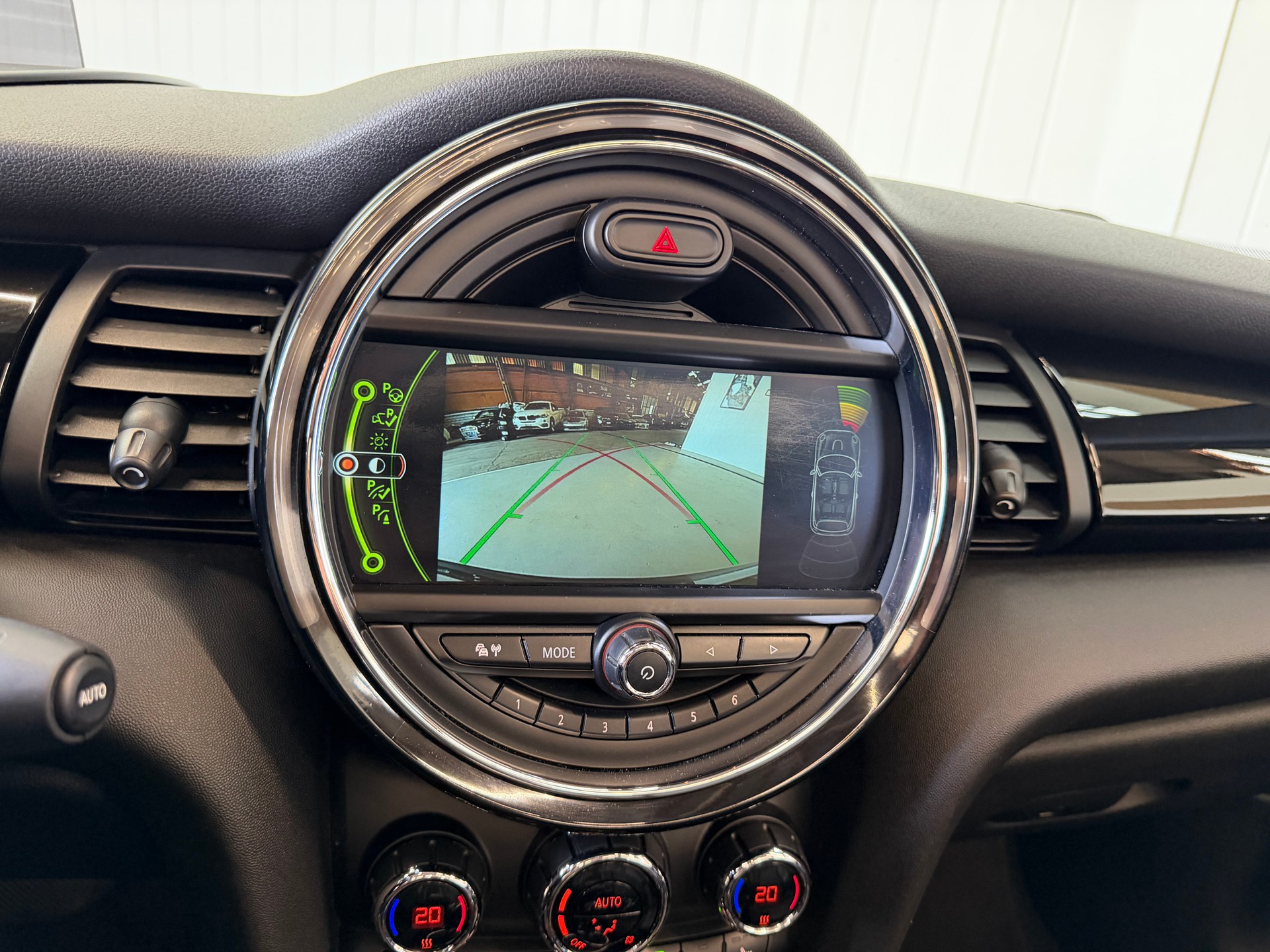 MINI Cooper S Cabriolet Steptronic-image-19