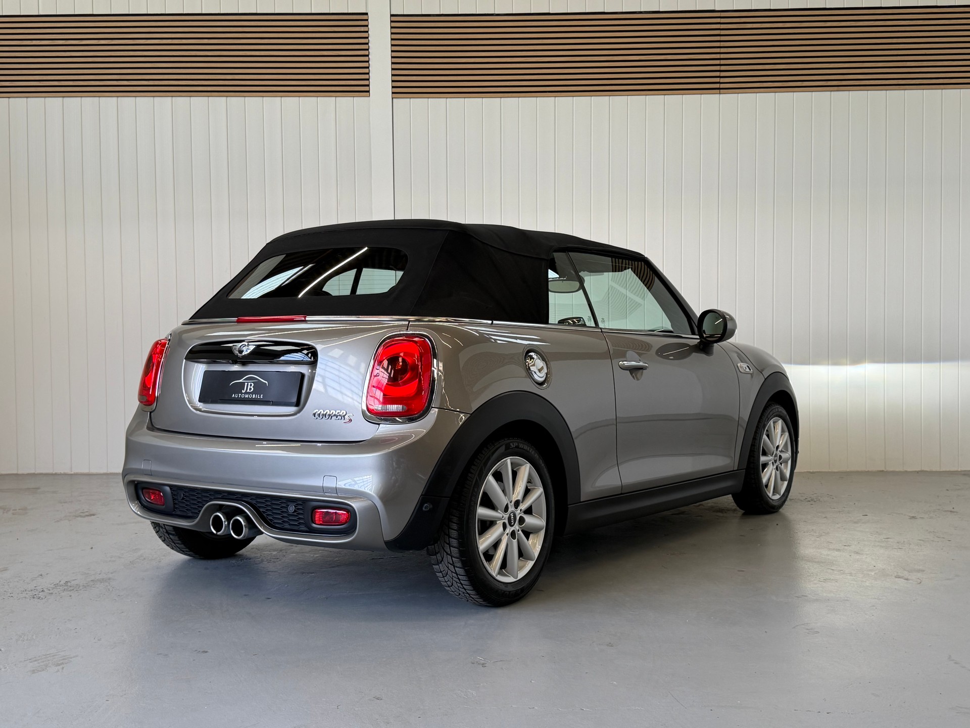 MINI Cooper S Cabriolet Steptronic-image-9