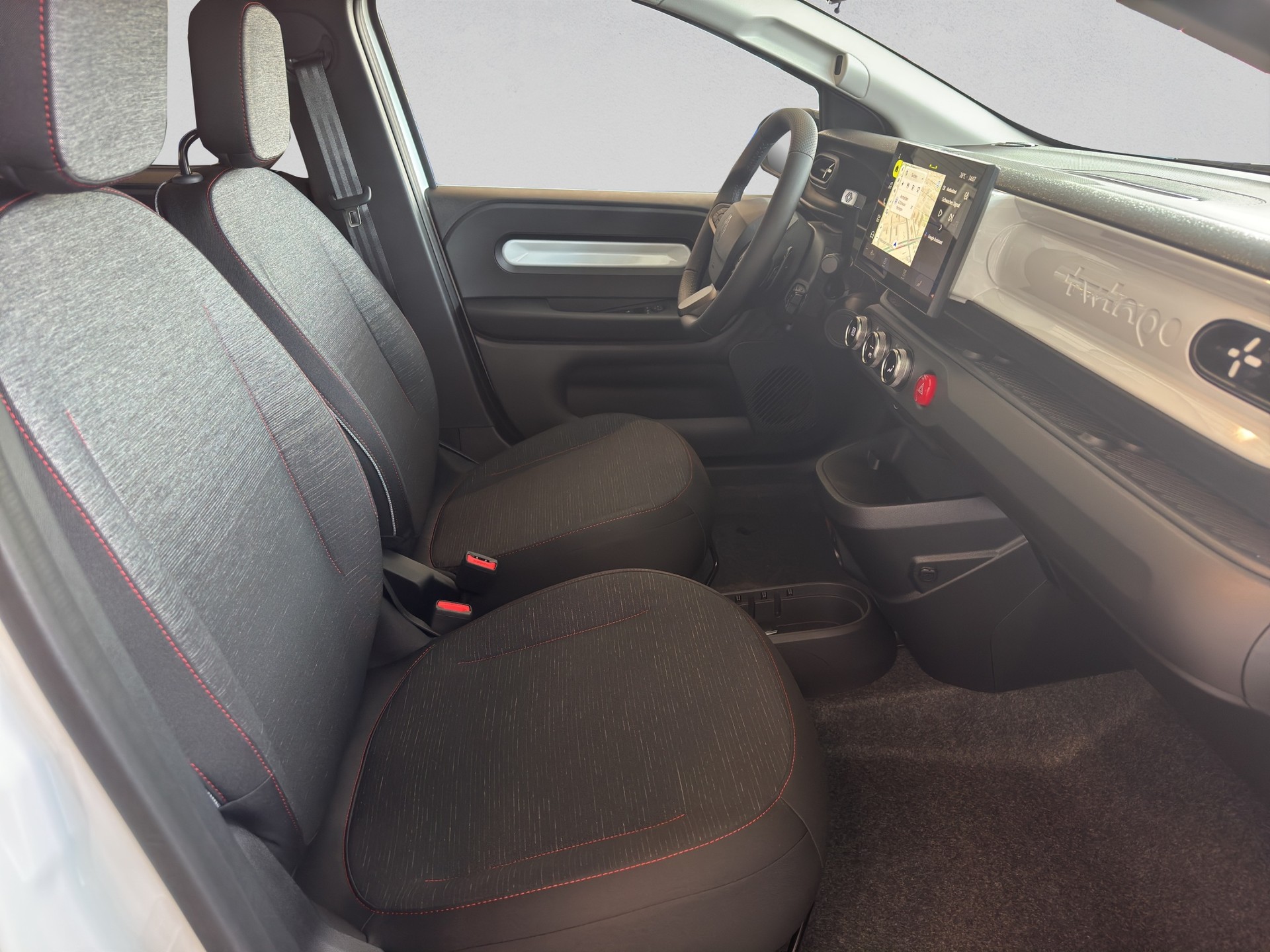 RENAULT Twingo E-Tech 27kWh Techno-image-11
