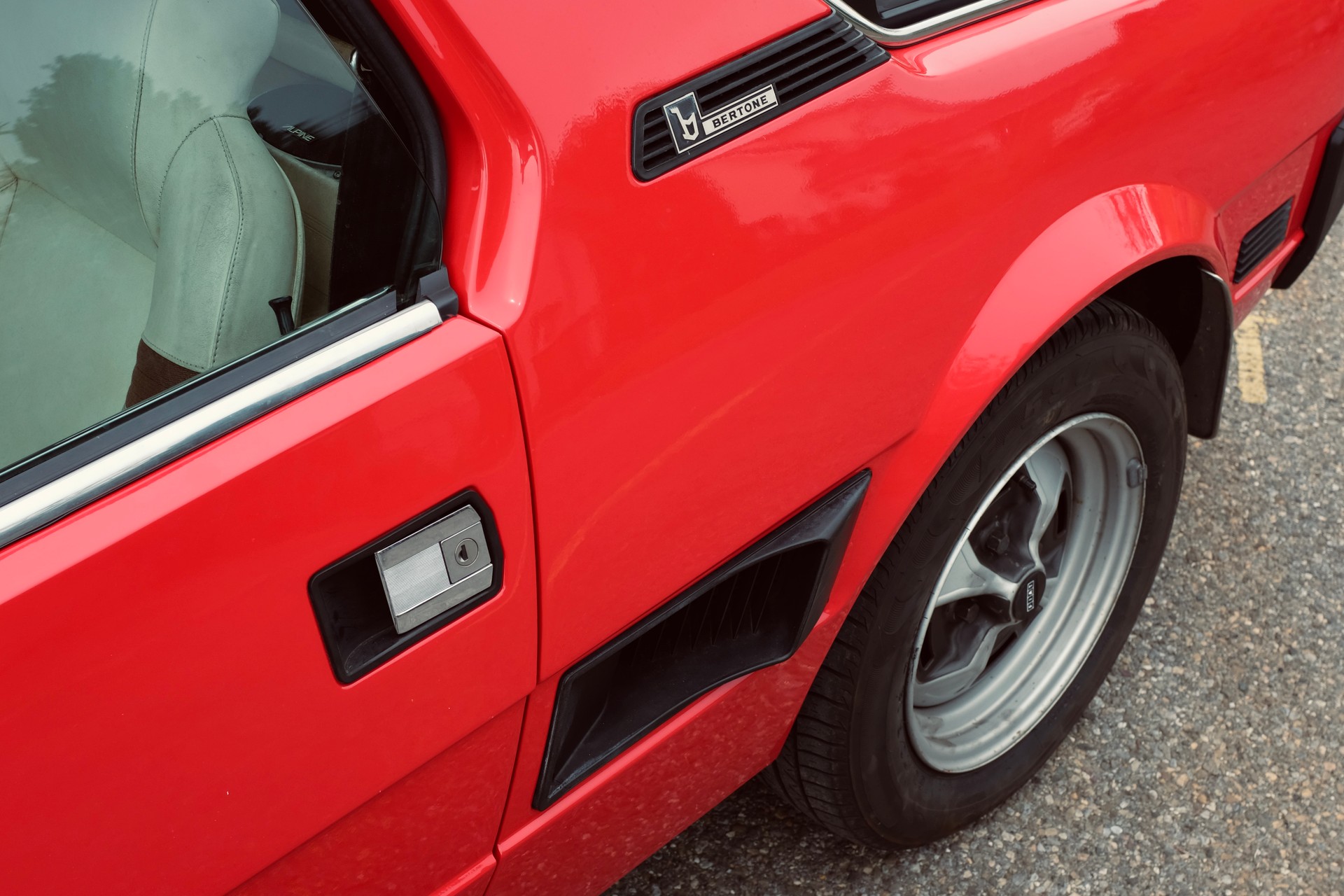 FIAT X 1/9 Bertone-image-8