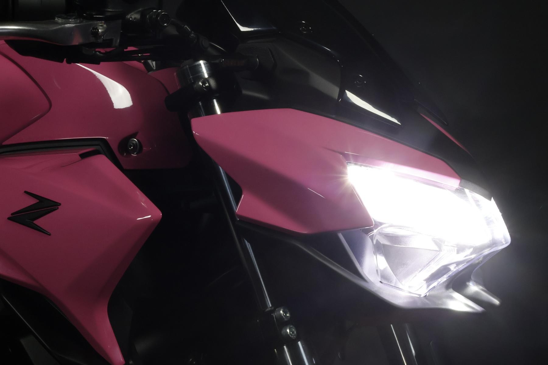 KAWASAKI Z 650 (50/35 KW) *Barbie Edition* Level 2-showroom-element-3