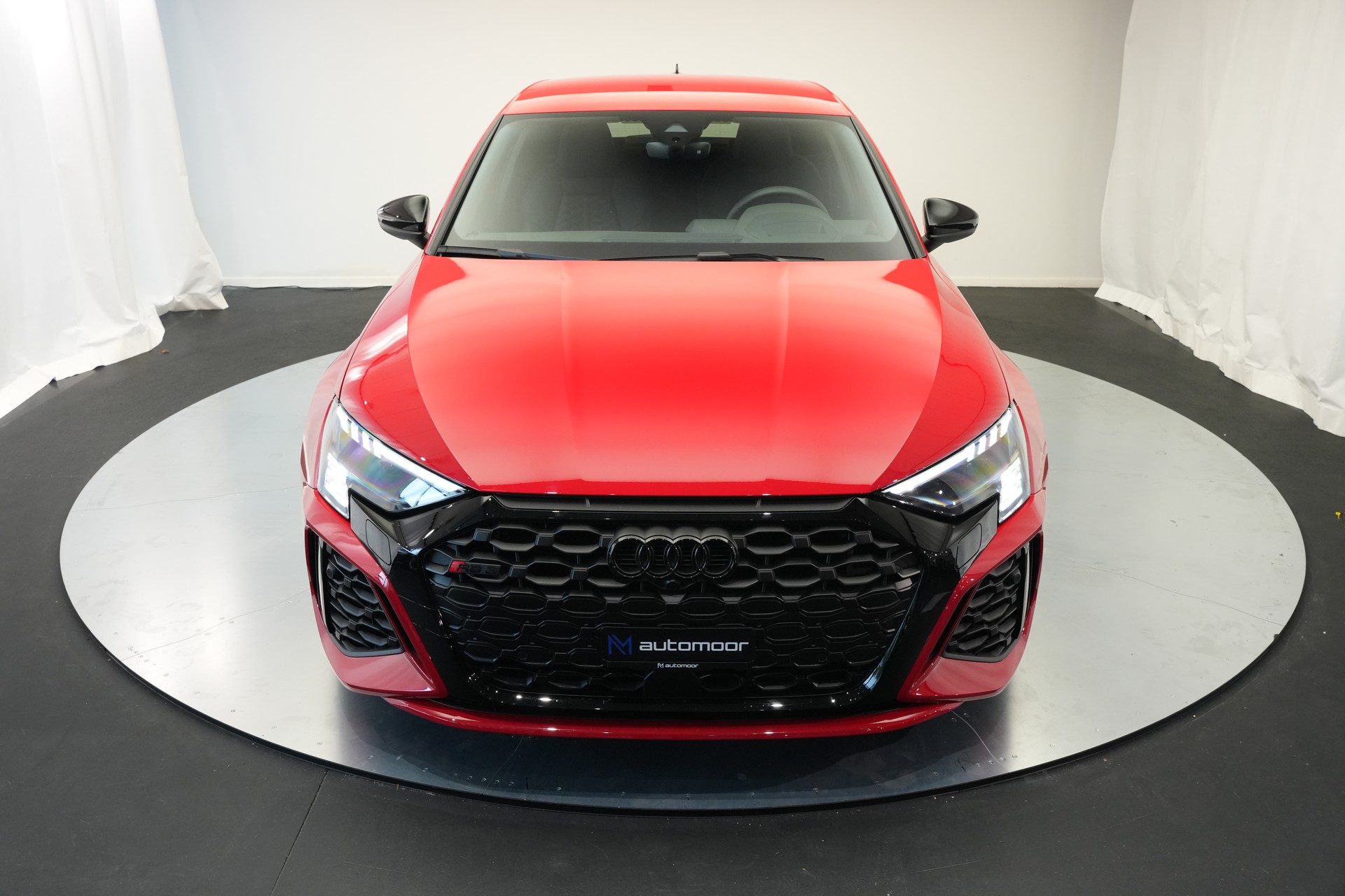 AUDI RS3 Sportback 2.5 TSI quattro S-tronic *Keramikbremse* *CH-Fahrzeug* *Carbon*-image-48