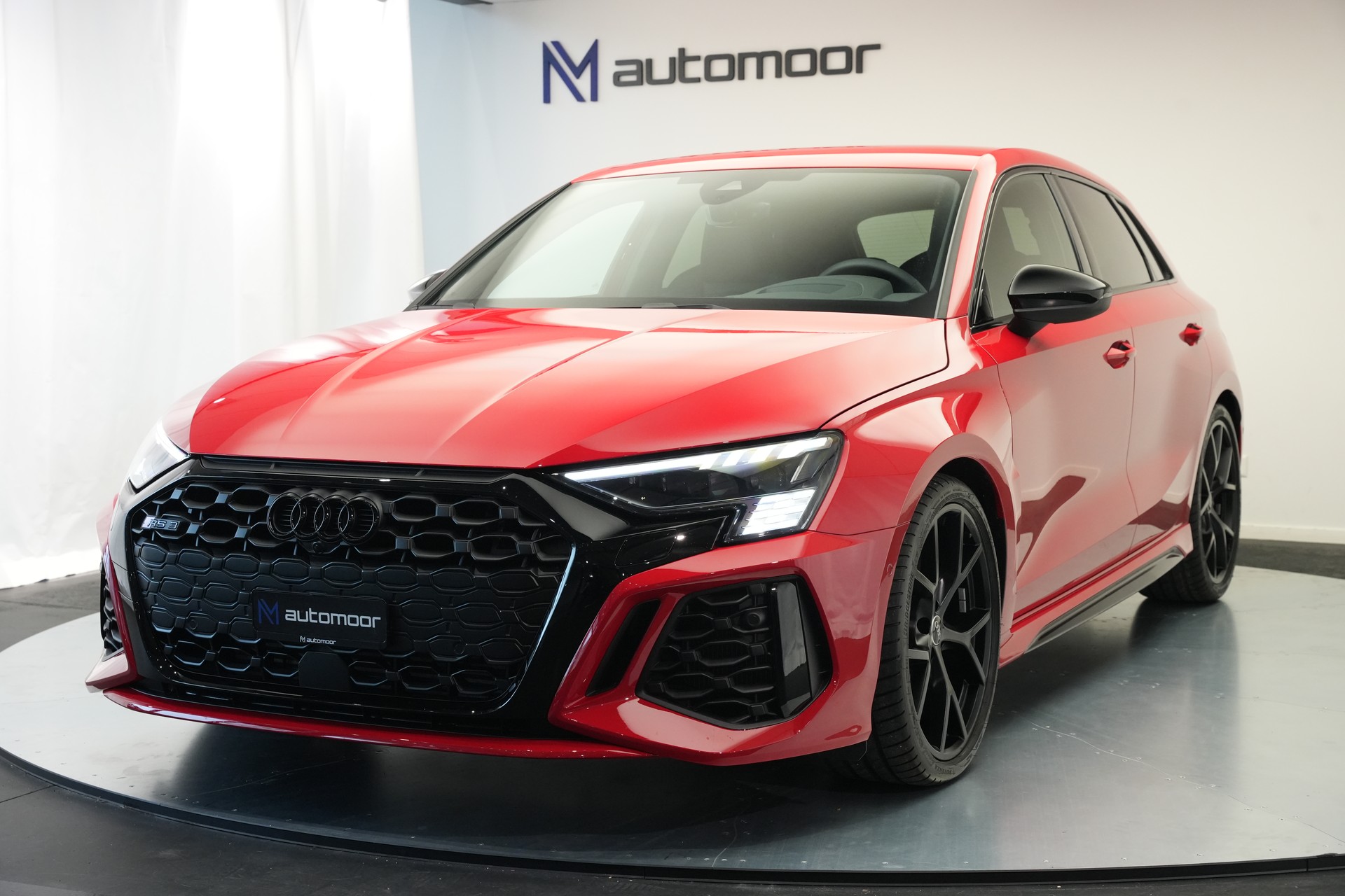 AUDI RS3 Sportback 2.5 TSI quattro S-tronic *Keramikbremse* *CH-Fahrzeug* *Carbon*-image-47