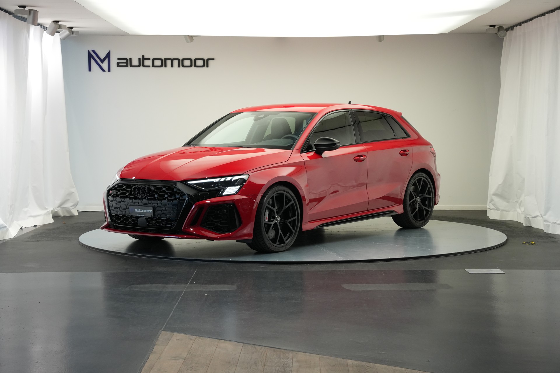 AUDI RS3 Sportback 2.5 TSI quattro S-tronic *Keramikbremse* *CH-Fahrzeug* *Carbon*-image-0