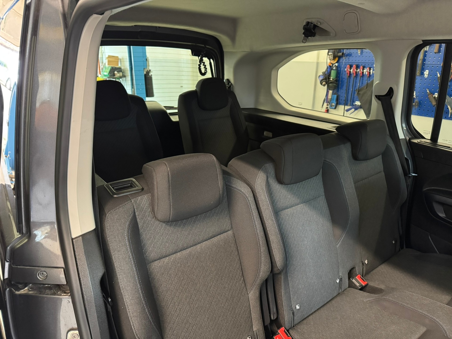 PEUGEOT Rifter Long 1.5 BlueHDi 7PL Active EAT8-image-21
