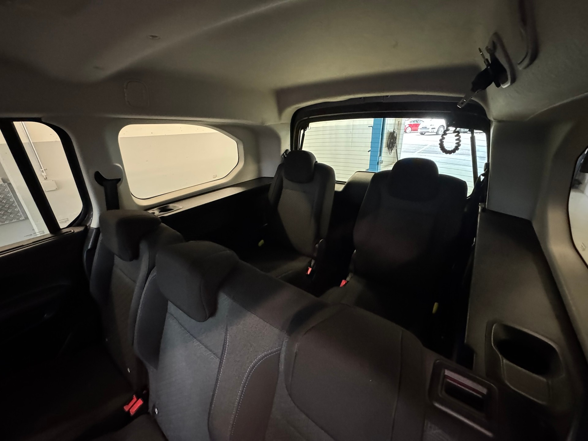 PEUGEOT Rifter Long 1.5 BlueHDi 7PL Active EAT8-image-15