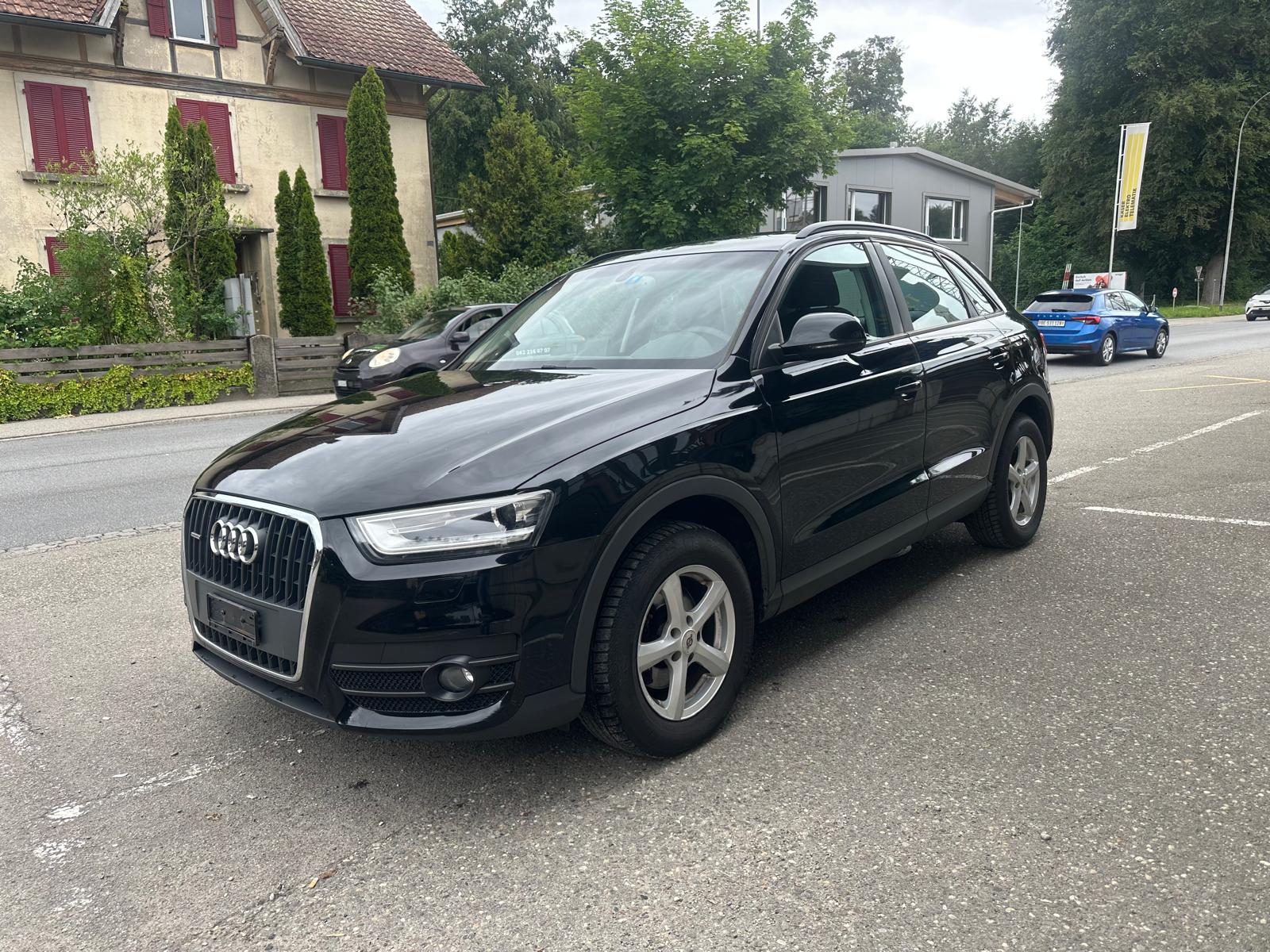 AUDI Q3 2.0 TFSI quattro S-tronic-image-1