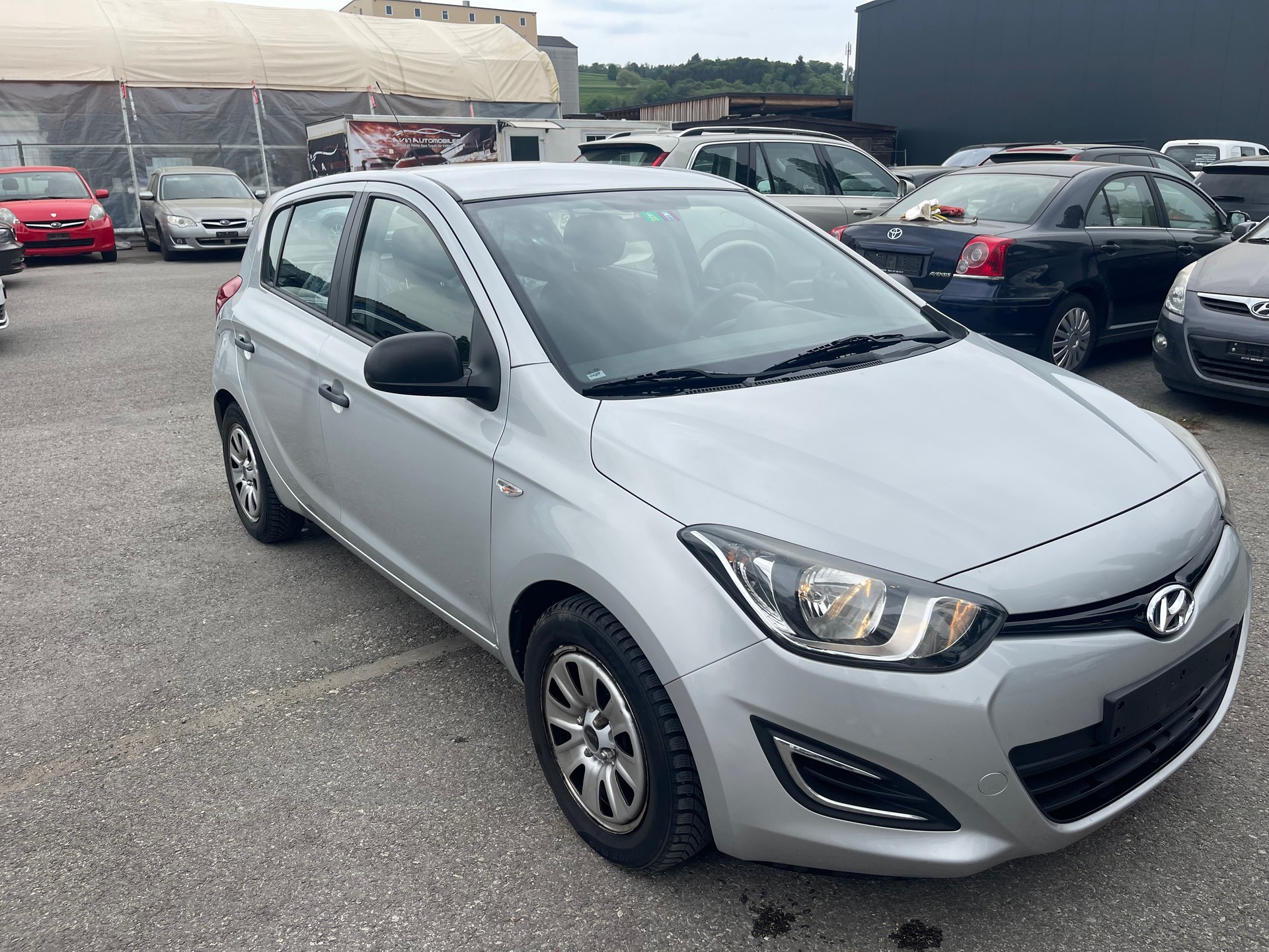 HYUNDAI i20 1.1 CRDi Comfort-image-2