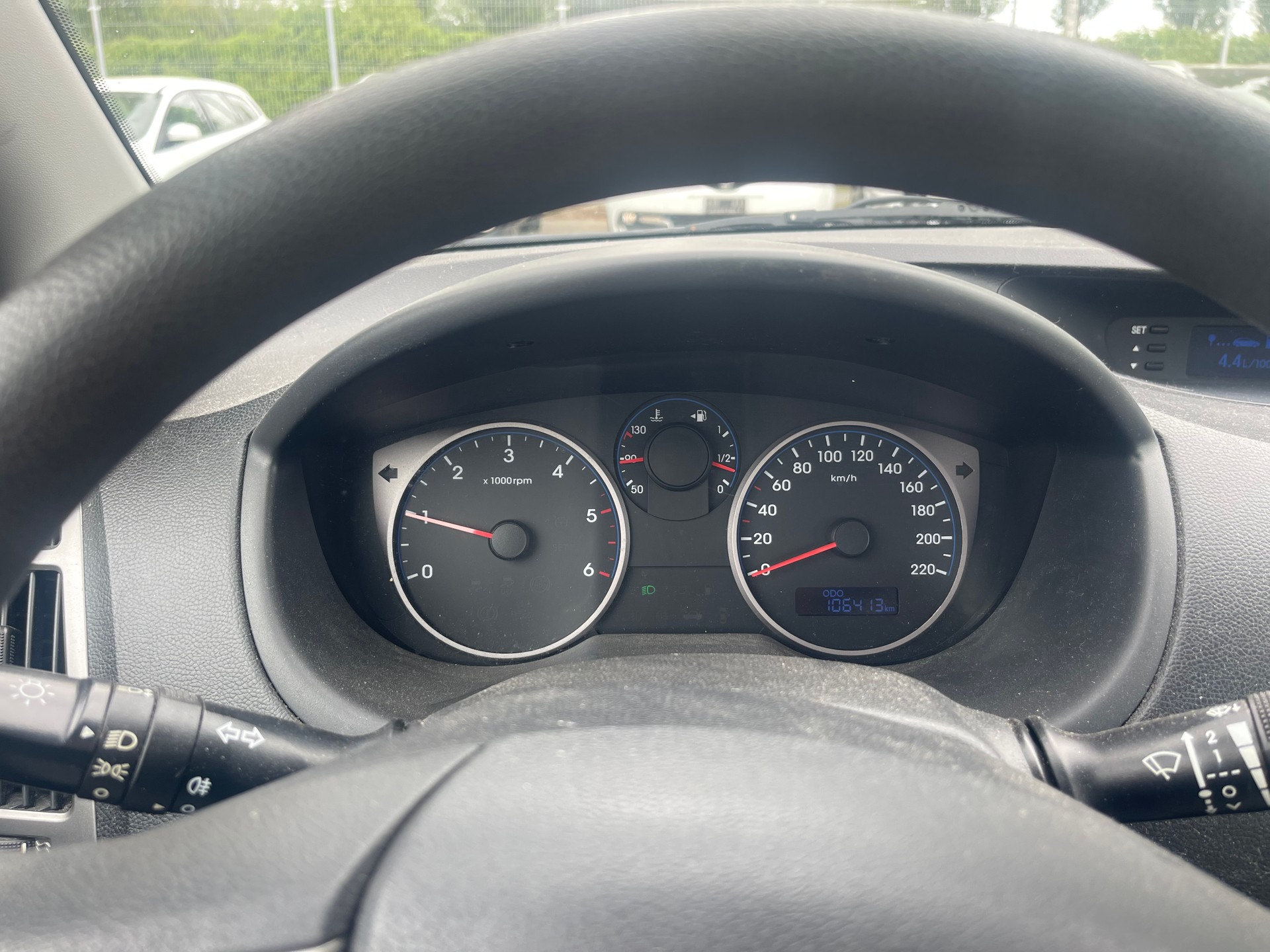 HYUNDAI i20 1.1 CRDi Comfort-image-7