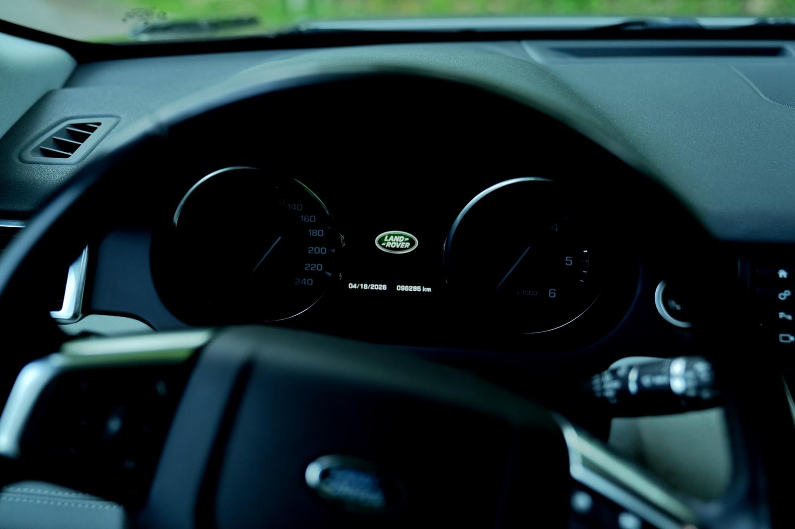 LAND ROVER 2.0 TD4 SE-image-11