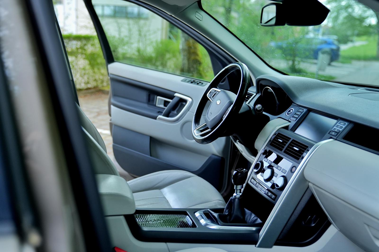 LAND ROVER 2.0 TD4 SE-image-5