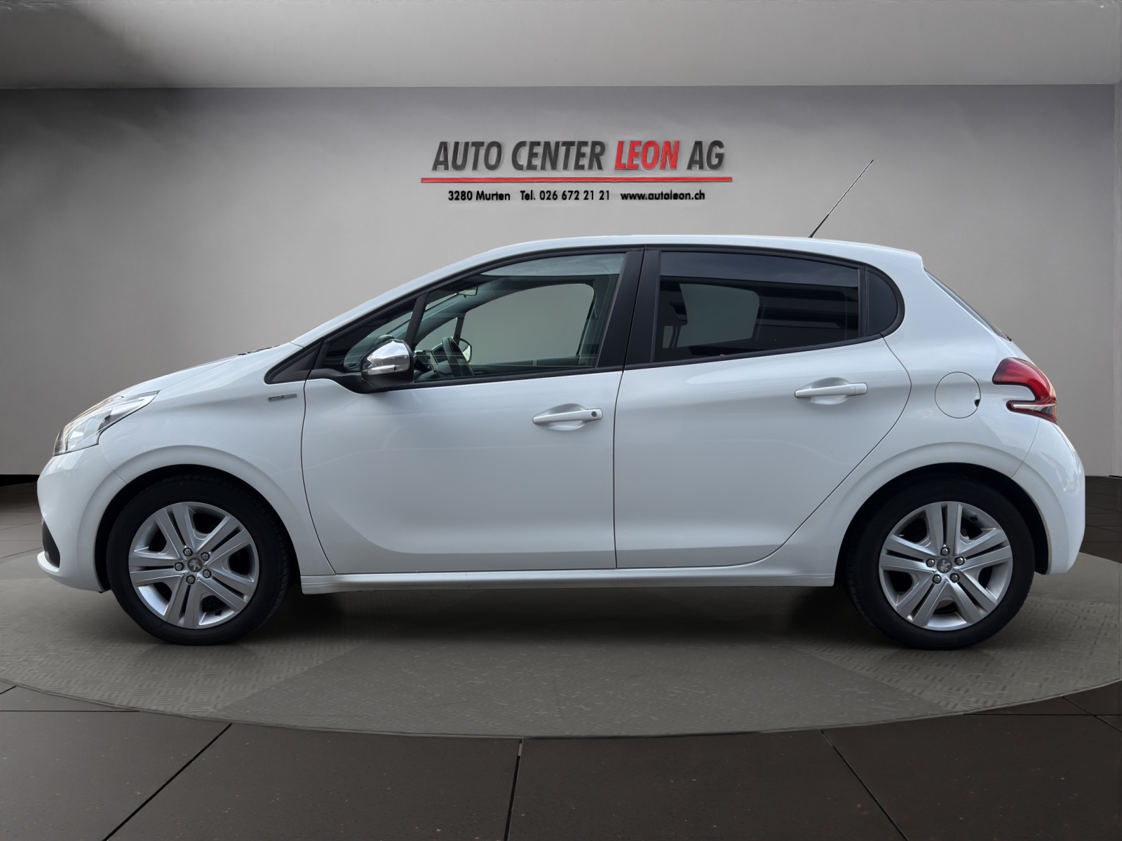 PEUGEOT 208 1.2 PureTech Access-image-2