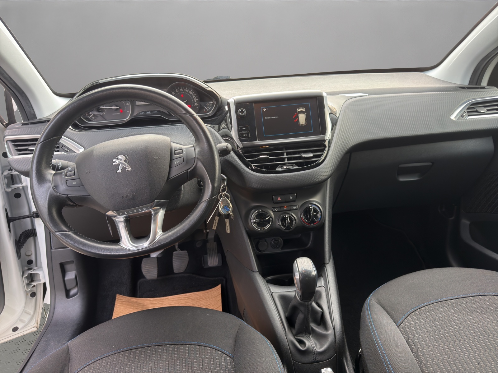 PEUGEOT 208 1.2 PureTech Access-image-13
