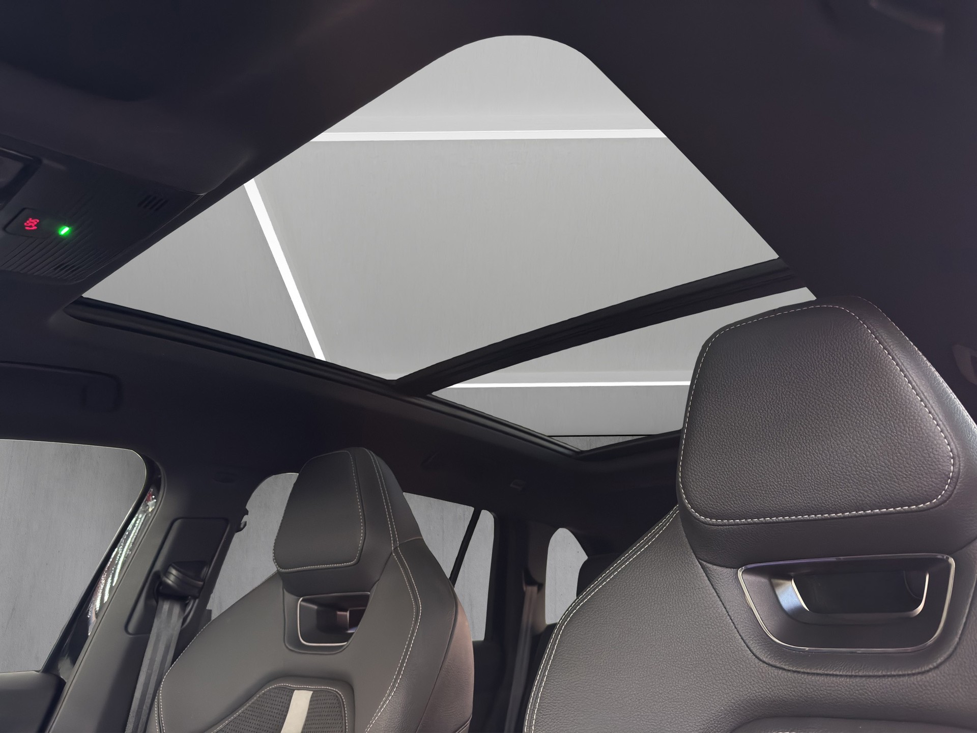 SKODA Kodiaq 2.0 TDI Sportline "Panodach-Matrix-Winter Paket"-image-8