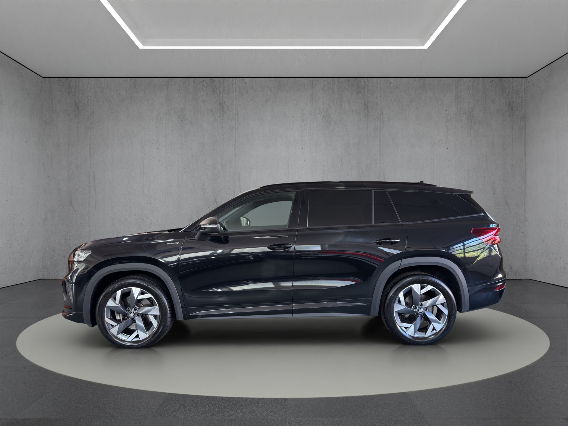 SKODA Kodiaq 2.0 TDI Sportline "Panodach-Matrix-Winter Paket"-image-2