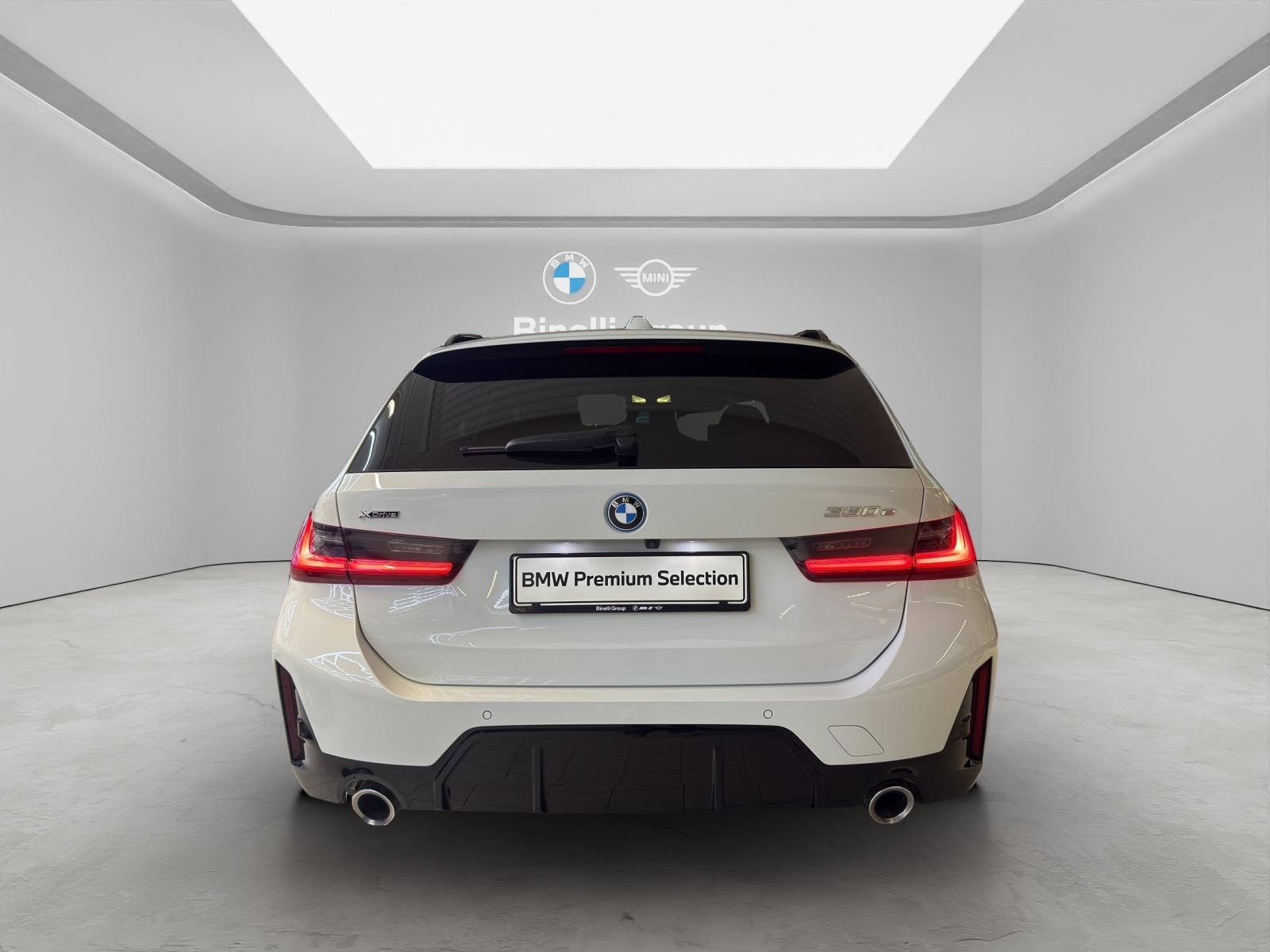 BMW 330e xDrive Touring M-SportPaket-image-4