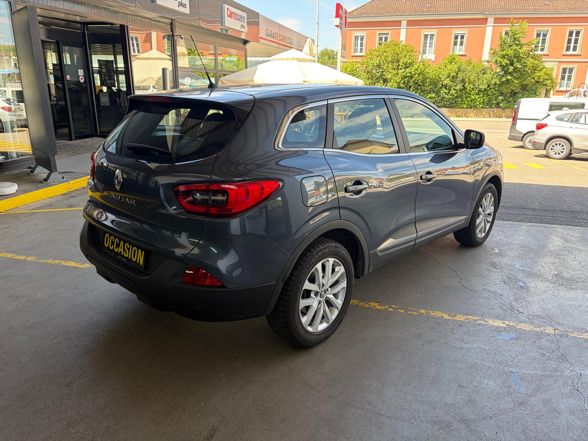RENAULT Kadjar 1.2 TCe Zen-image-2