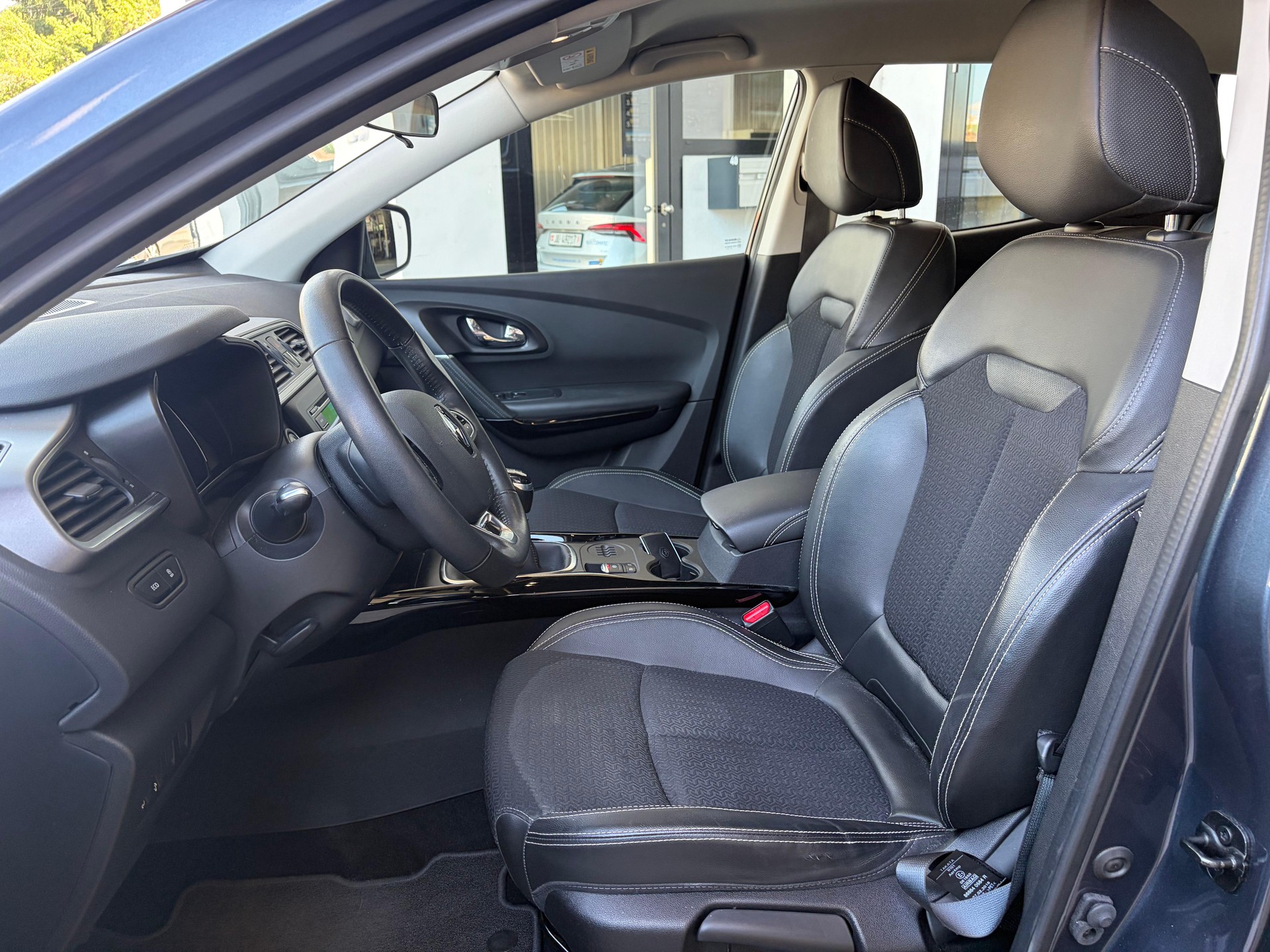RENAULT Kadjar 1.2 TCe Zen-image-4