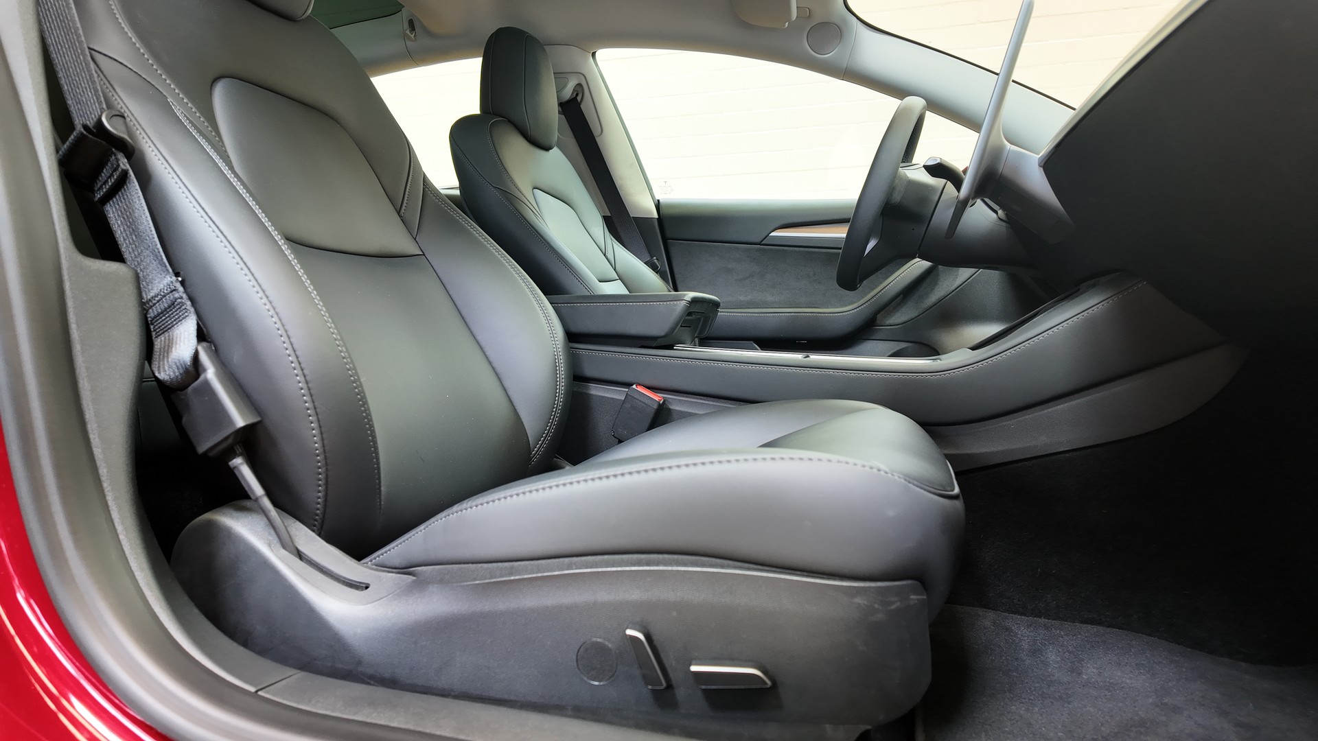 TESLA Model 3 Long Range Dual Motor AWD-image-13