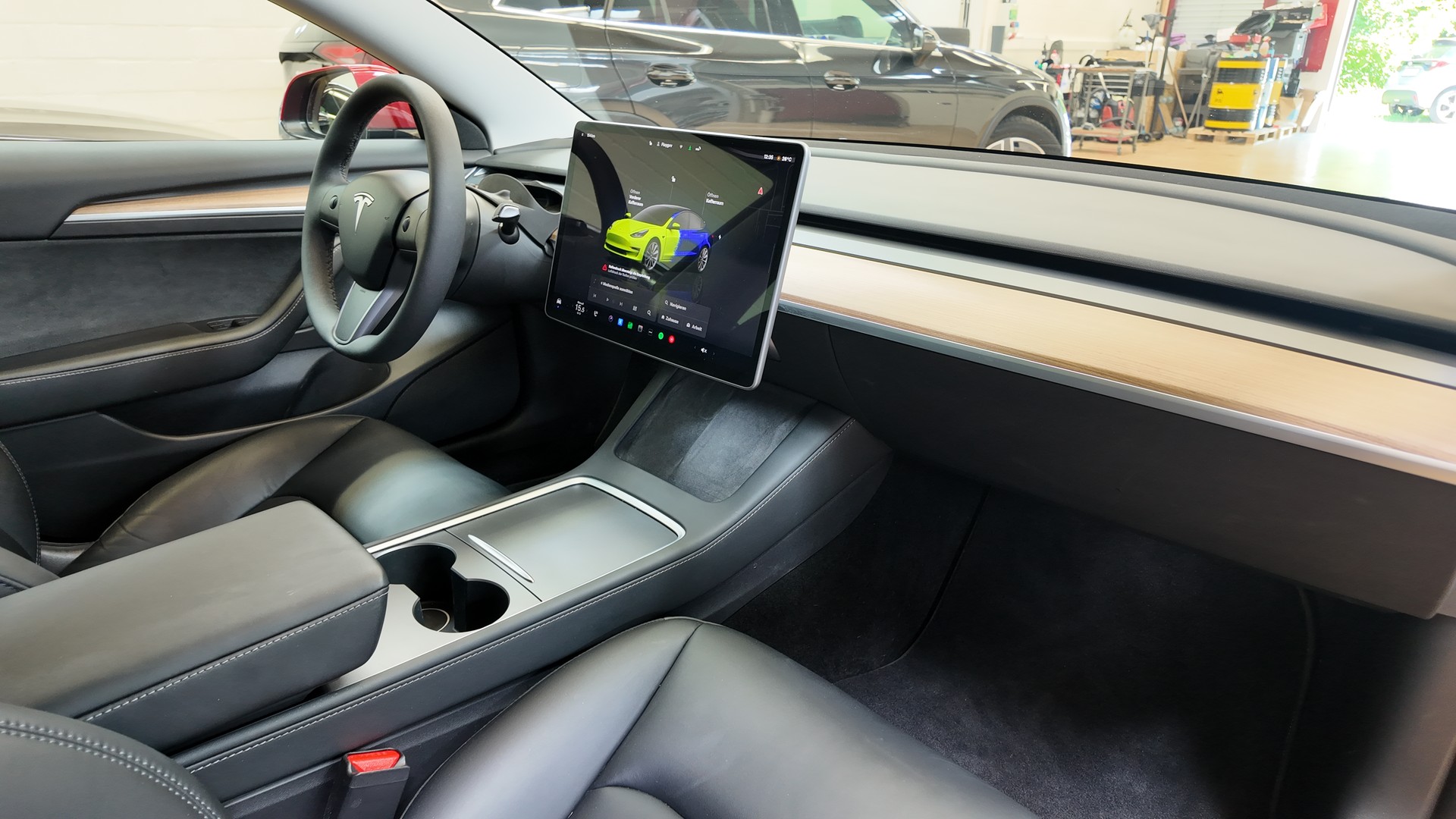 TESLA Model 3 Long Range Dual Motor AWD-image-10