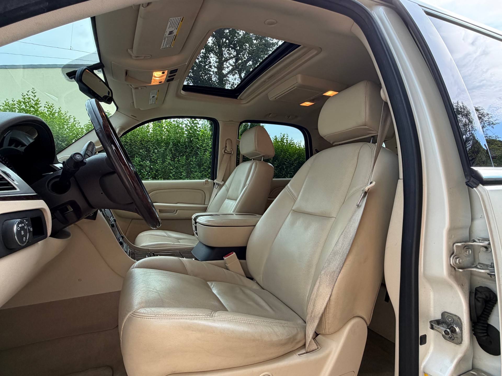 CADILLAC Escalade 6.2 Sport Luxury-image-8
